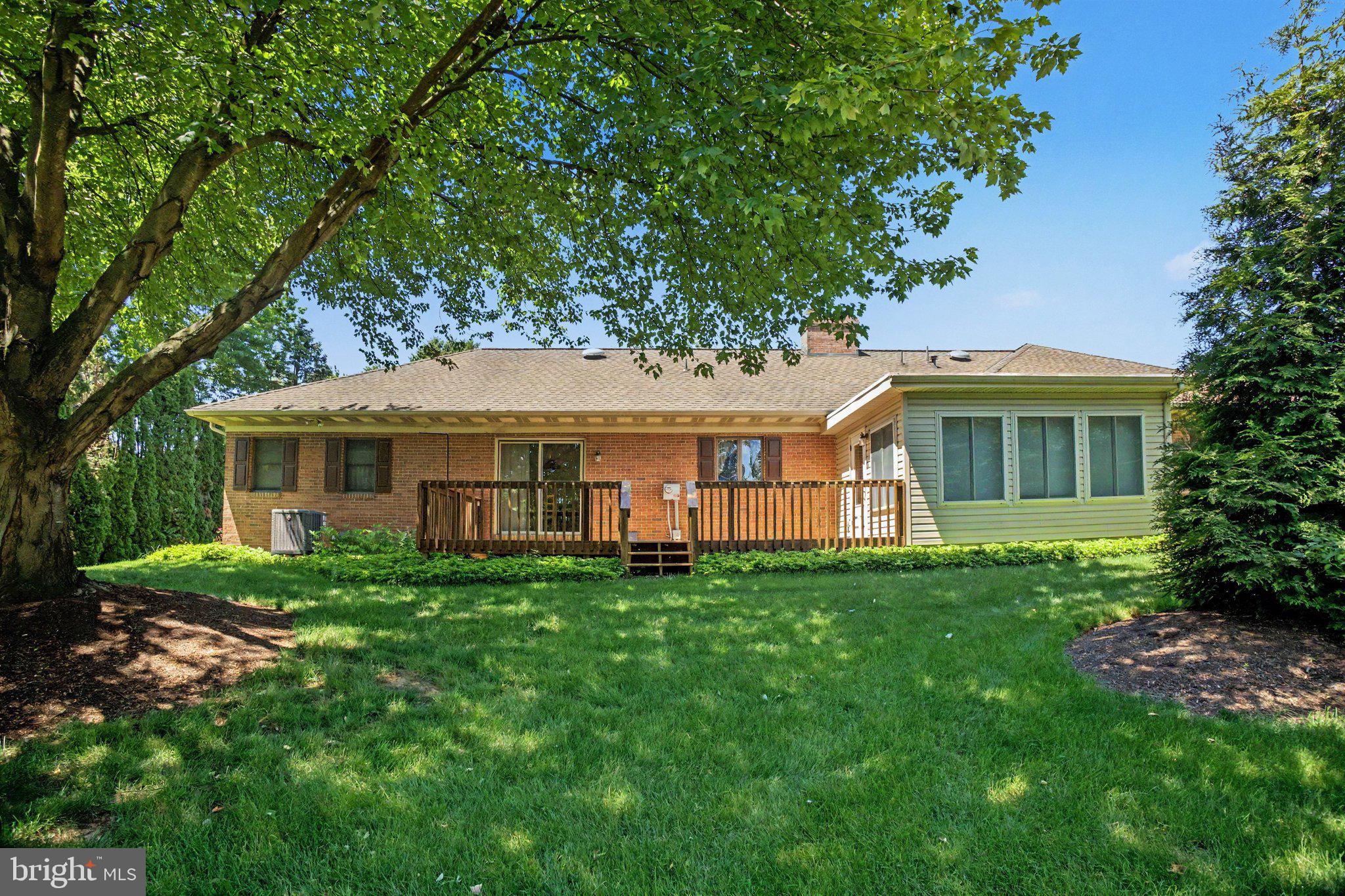 MISSION HILLS - Residential