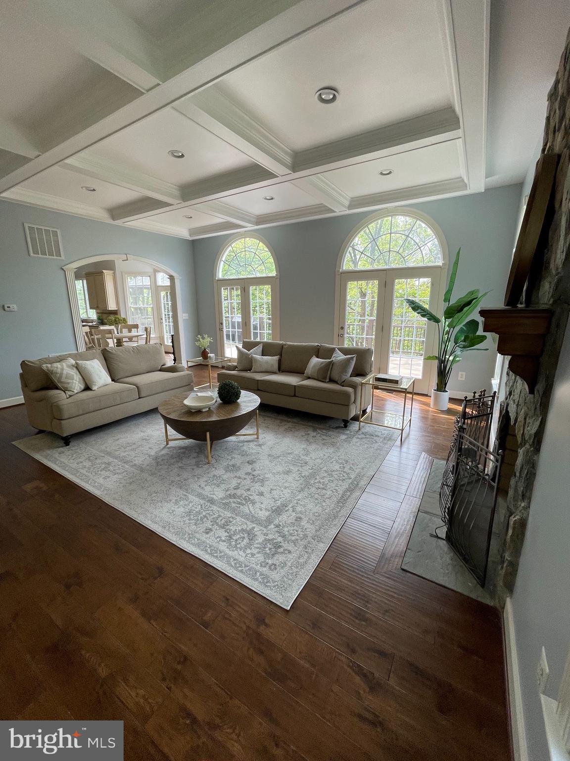 QUAKER HILL - Residential