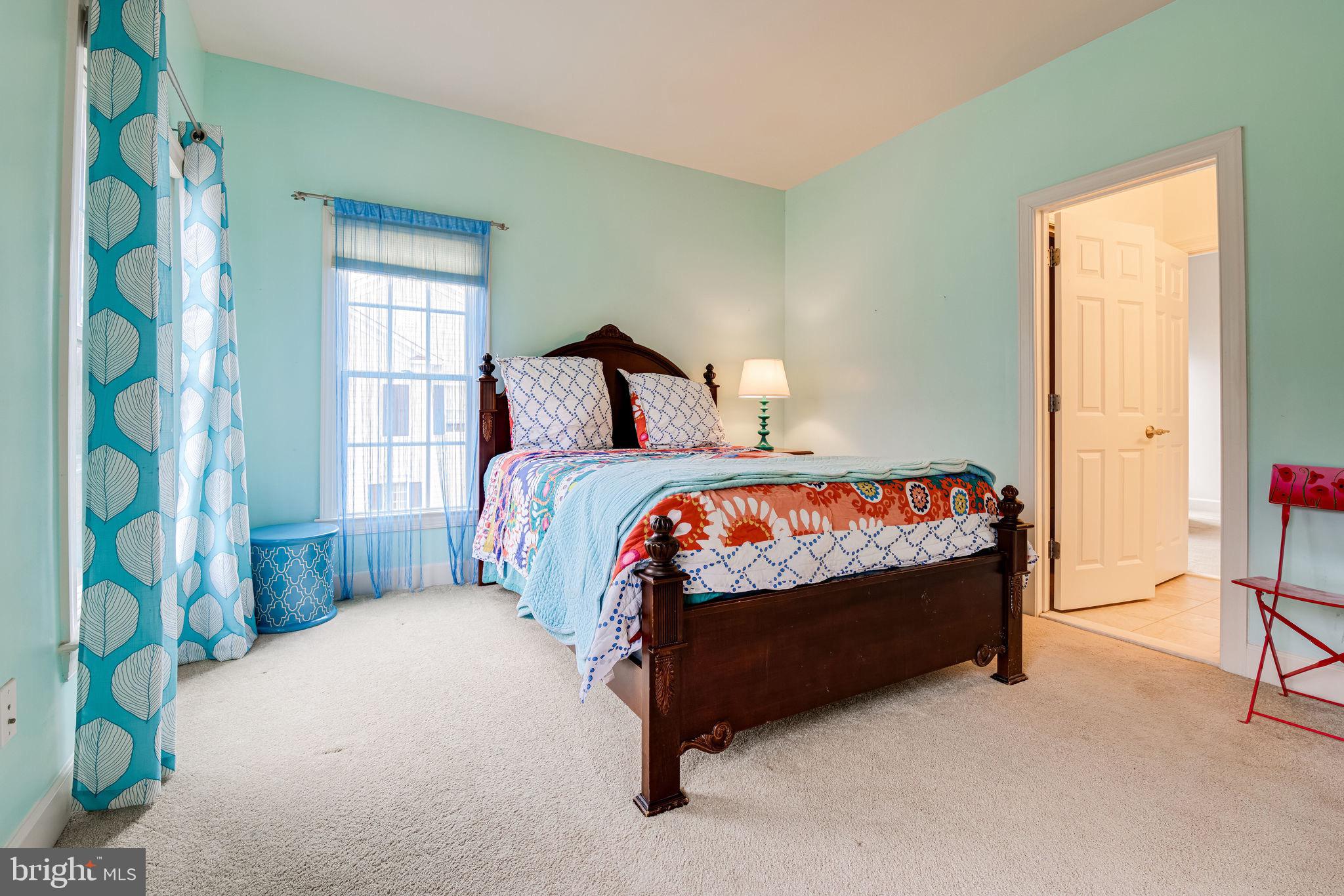 QUAKER HILL - Residential