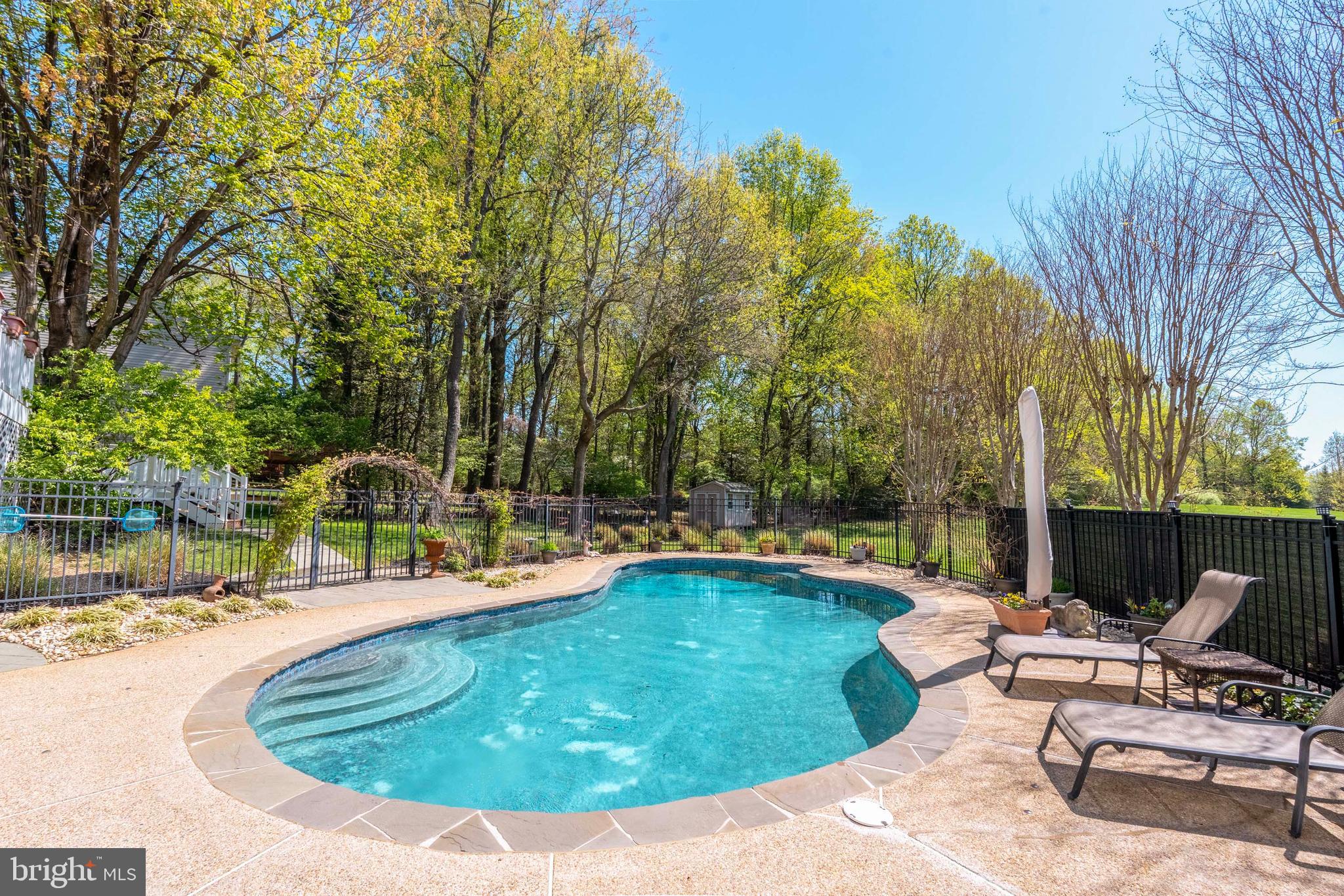 WOODLAND ESTATES - Residential