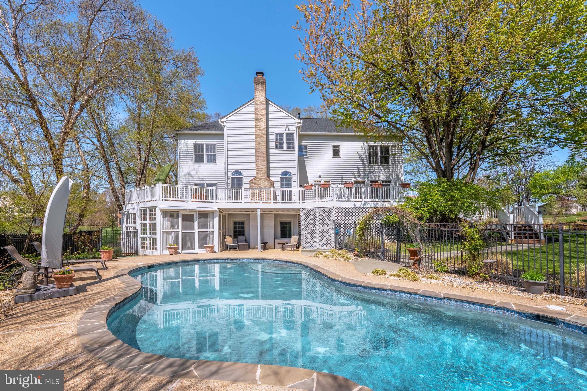 WOODLAND ESTATES - Residential