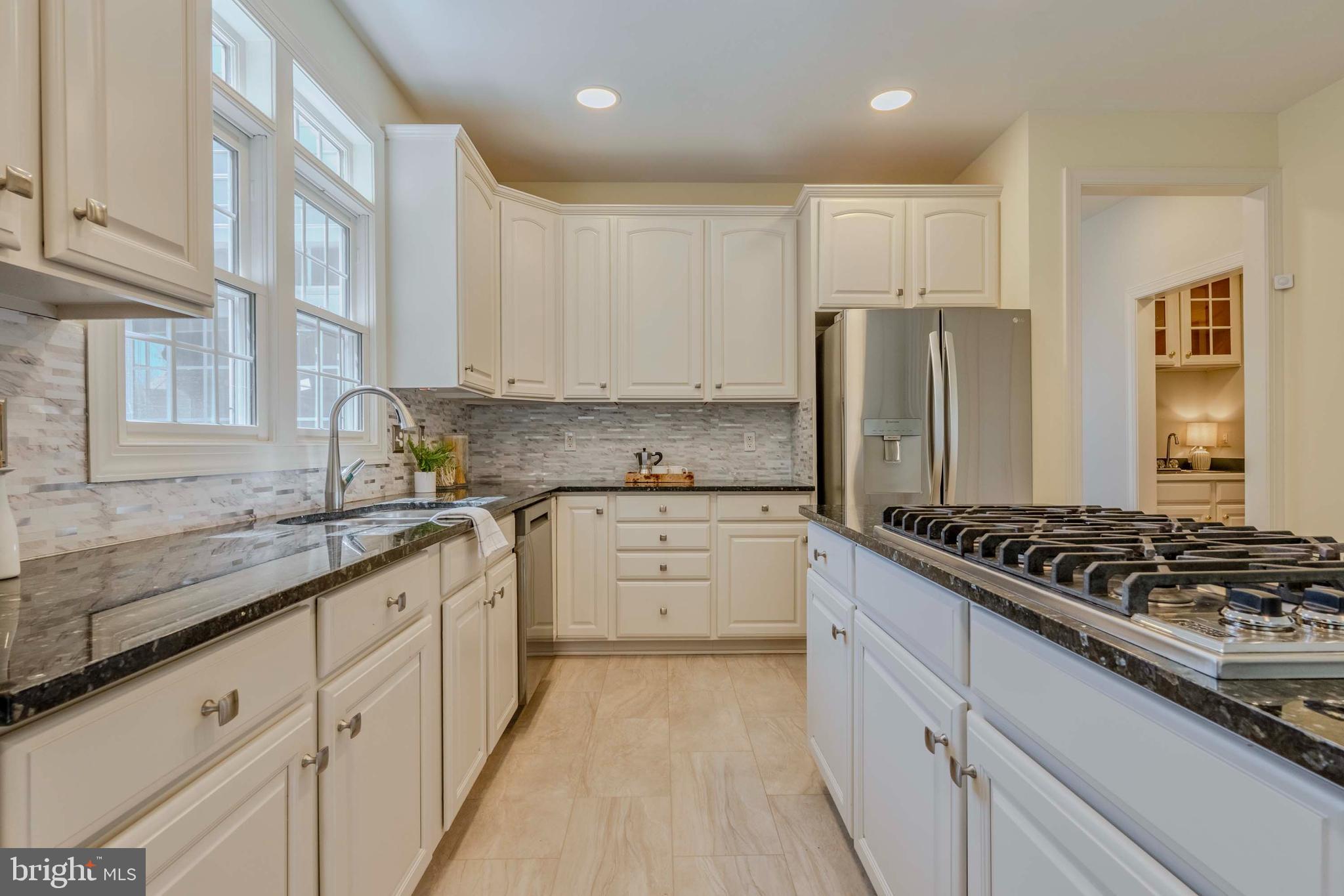 WOODLAND ESTATES - Residential