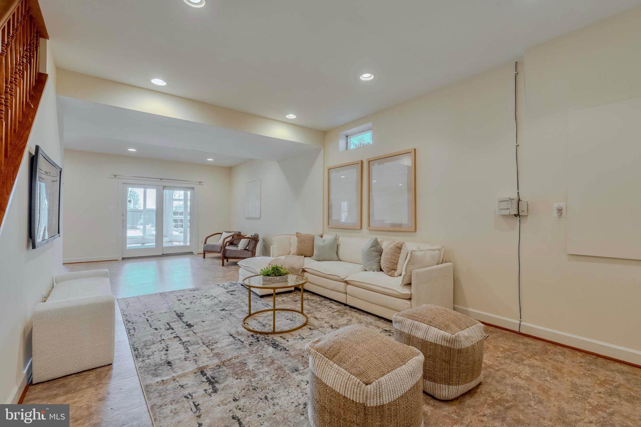 WOODLAND ESTATES - Residential