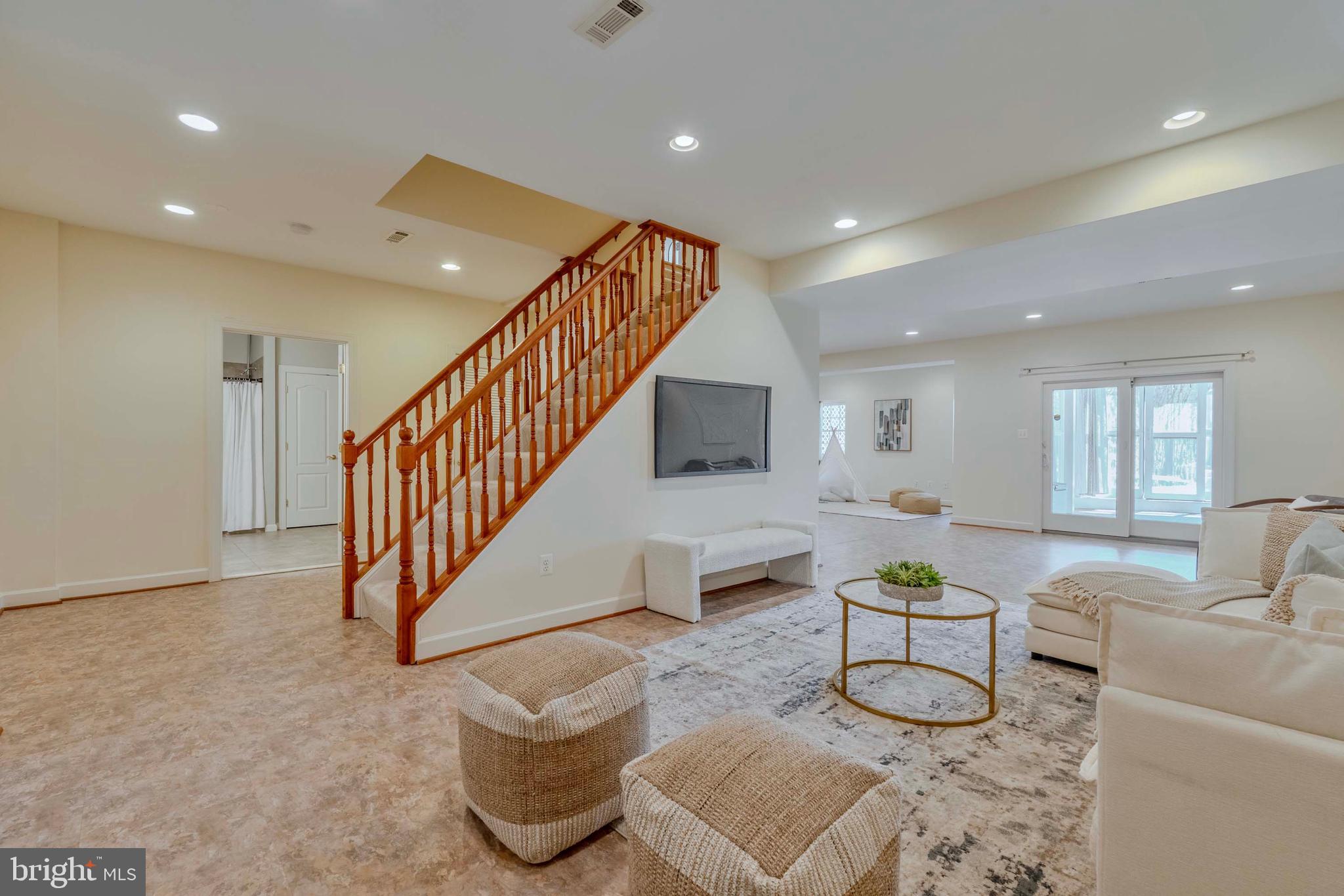 WOODLAND ESTATES - Residential