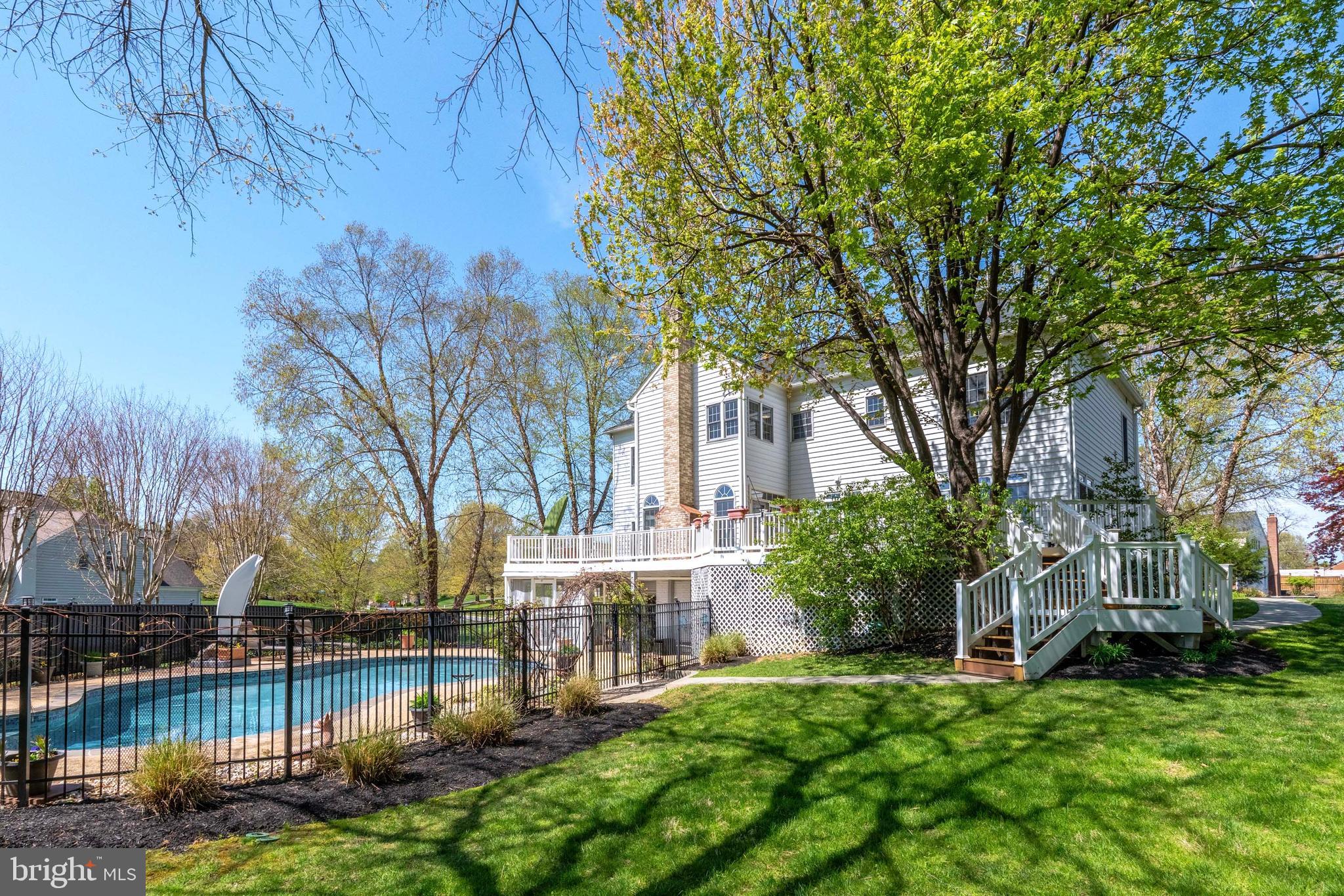 WOODLAND ESTATES - Residential