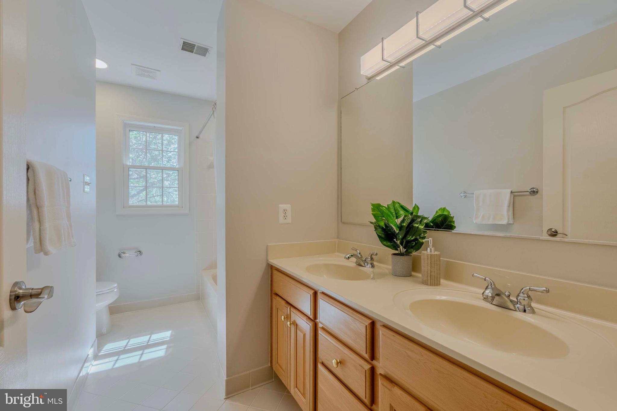 WOODLAND ESTATES - Residential