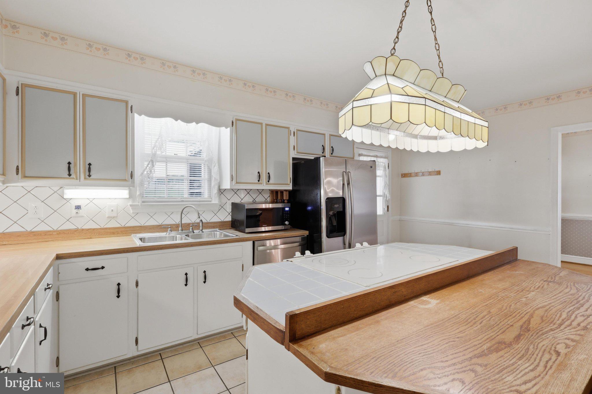 BELVEDERE HEIGHTS - Residential