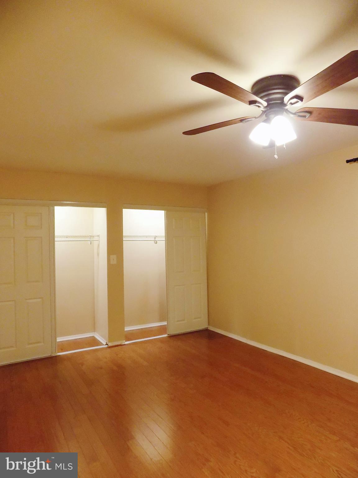 THE HUNTSMAN CONDOMINIUM - Residential