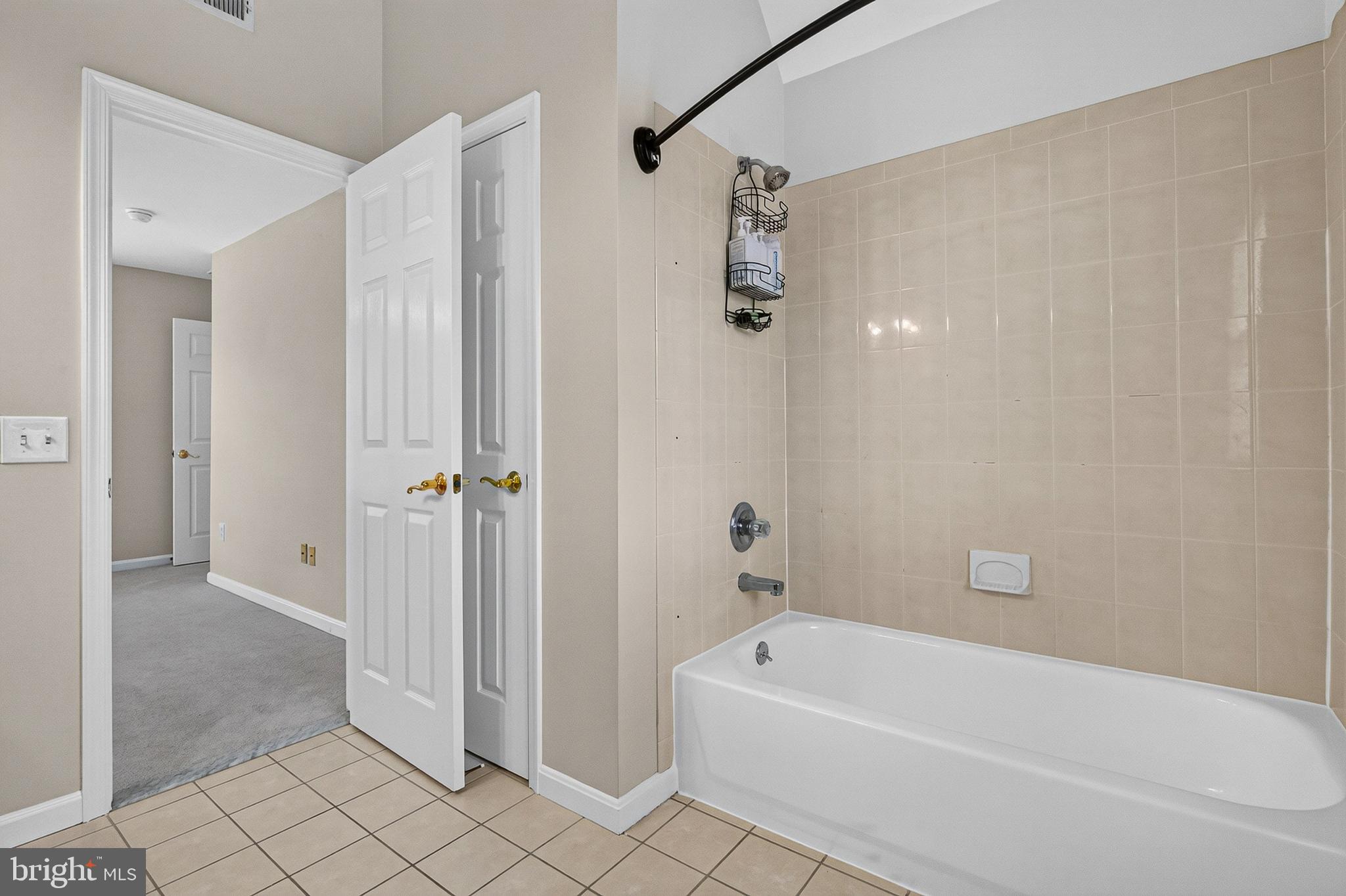 WOODFORDS GRANT - Residential
