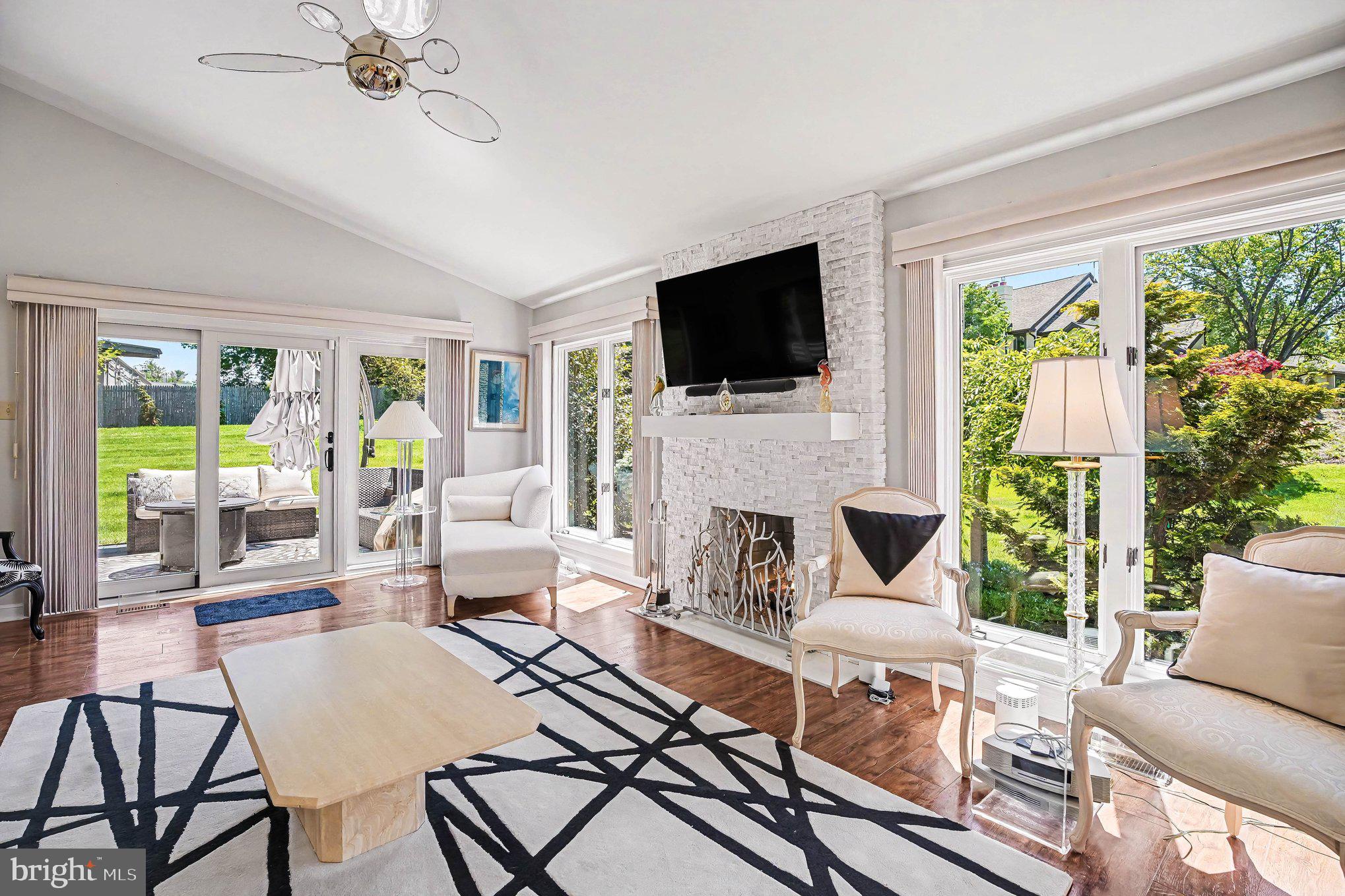 STEEPLECHASE - Residential