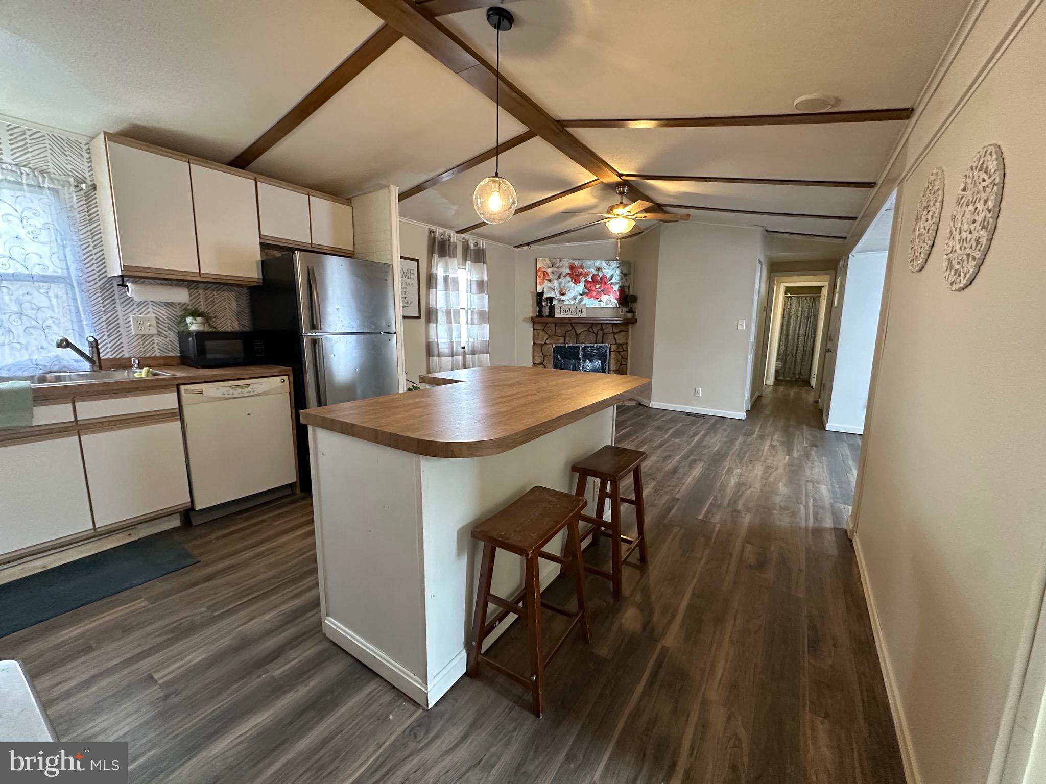 WILLIAMS ESTATES - Residential