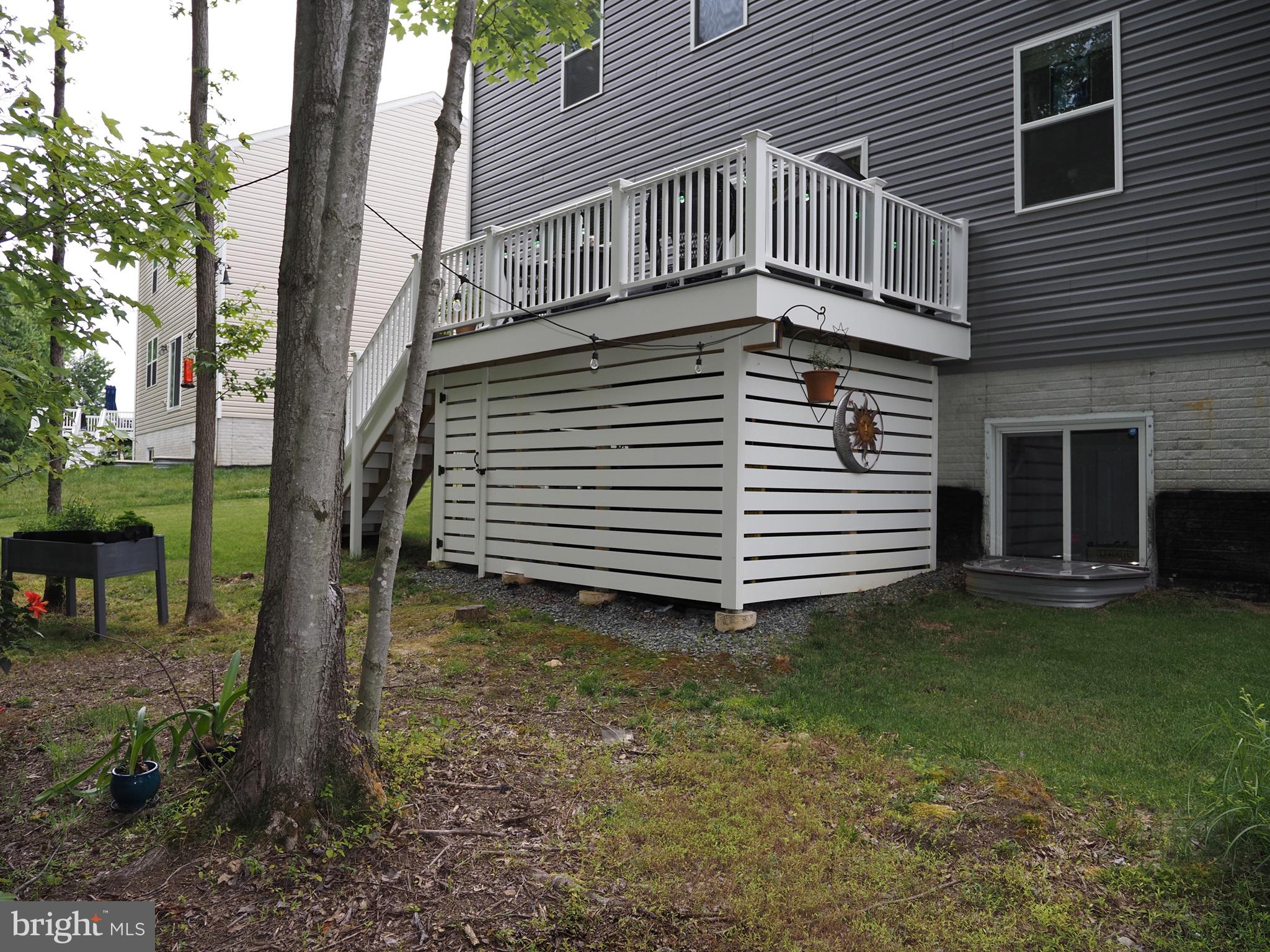 BARKSDALE CROSSING - Residential