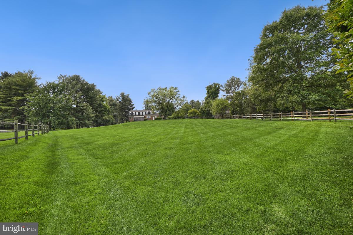 RIVER OAKS FARM - Residential