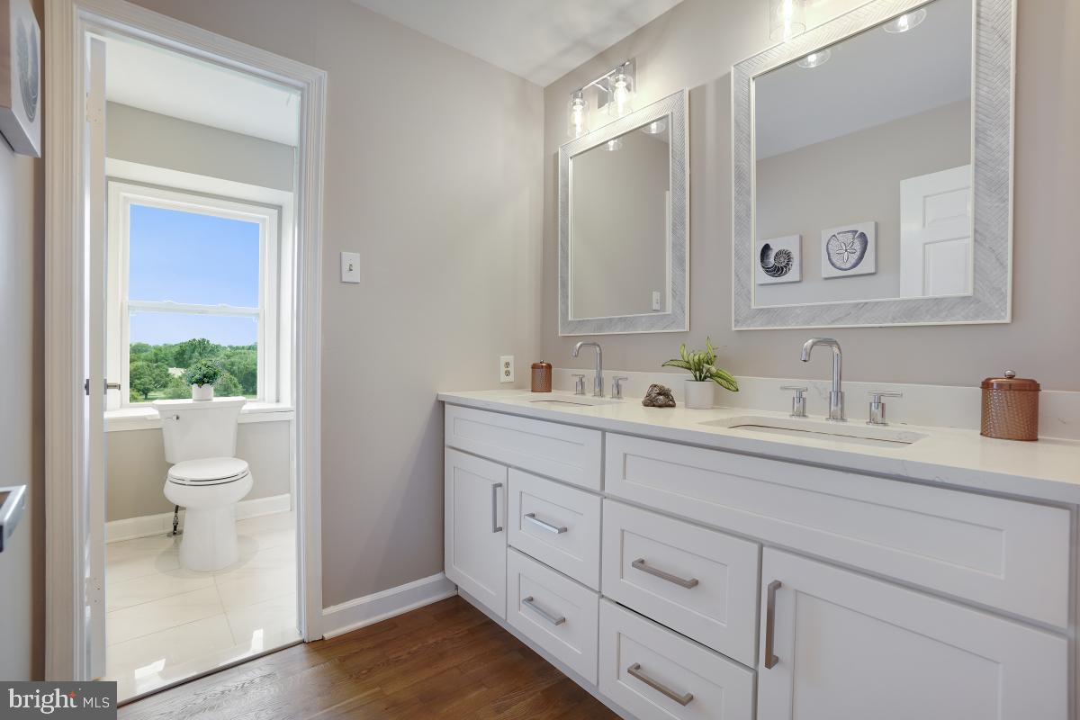 RIVER OAKS FARM - Residential