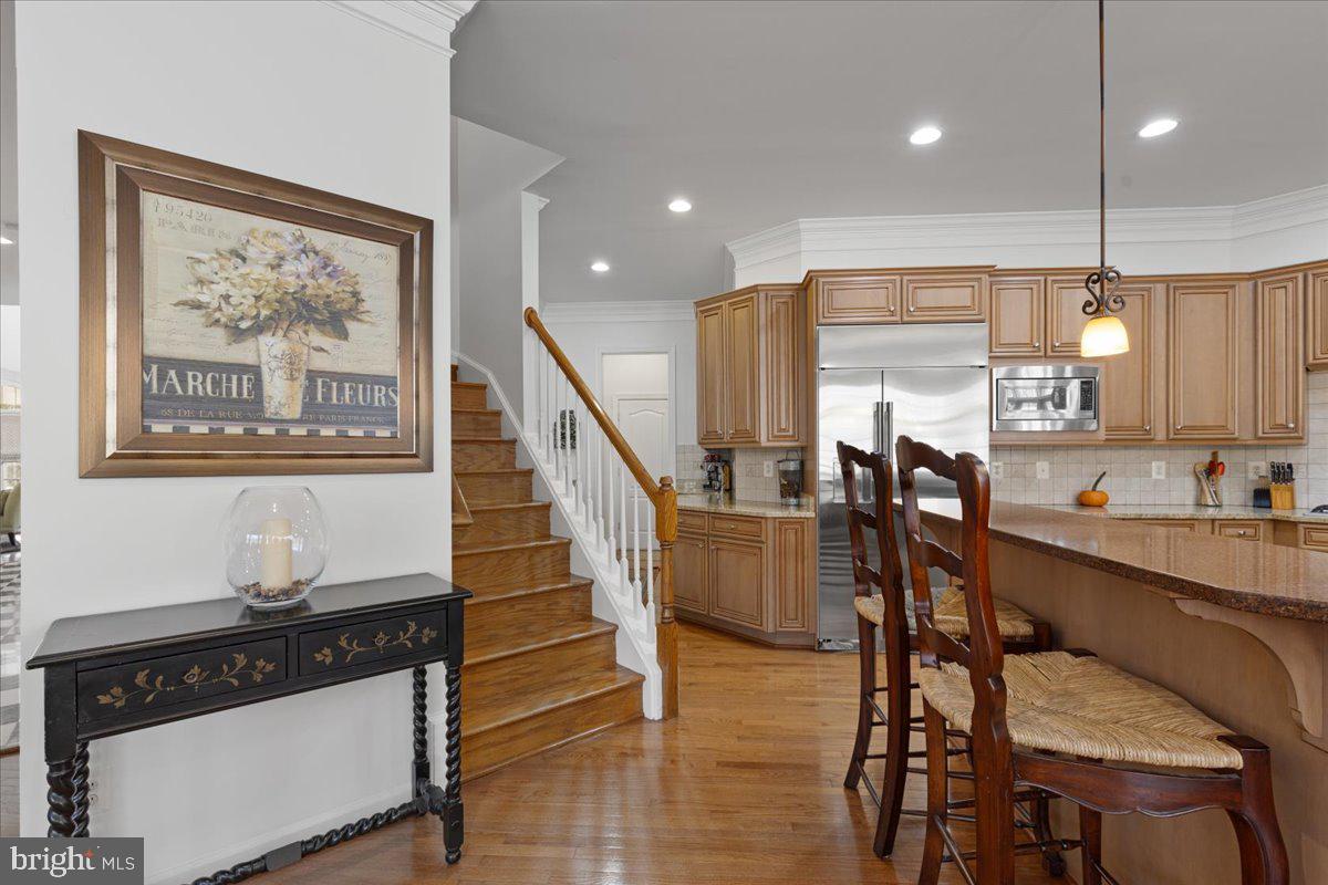 LAKE BARCROFT - Residential