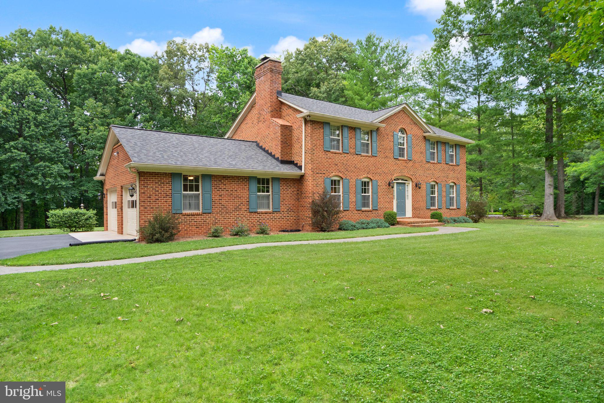 STEEPLECHASE WOODS - Residential