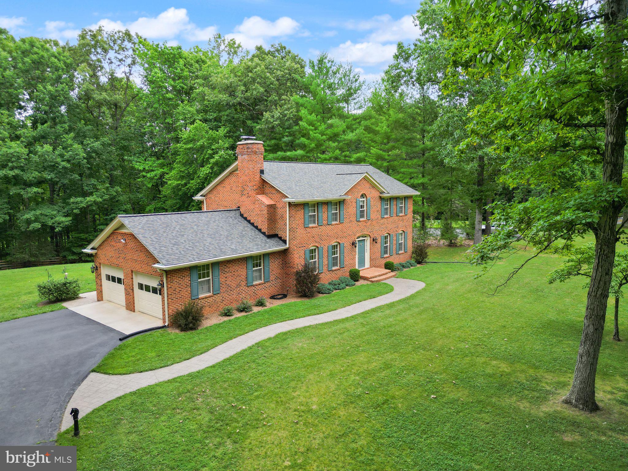 STEEPLECHASE WOODS - Residential