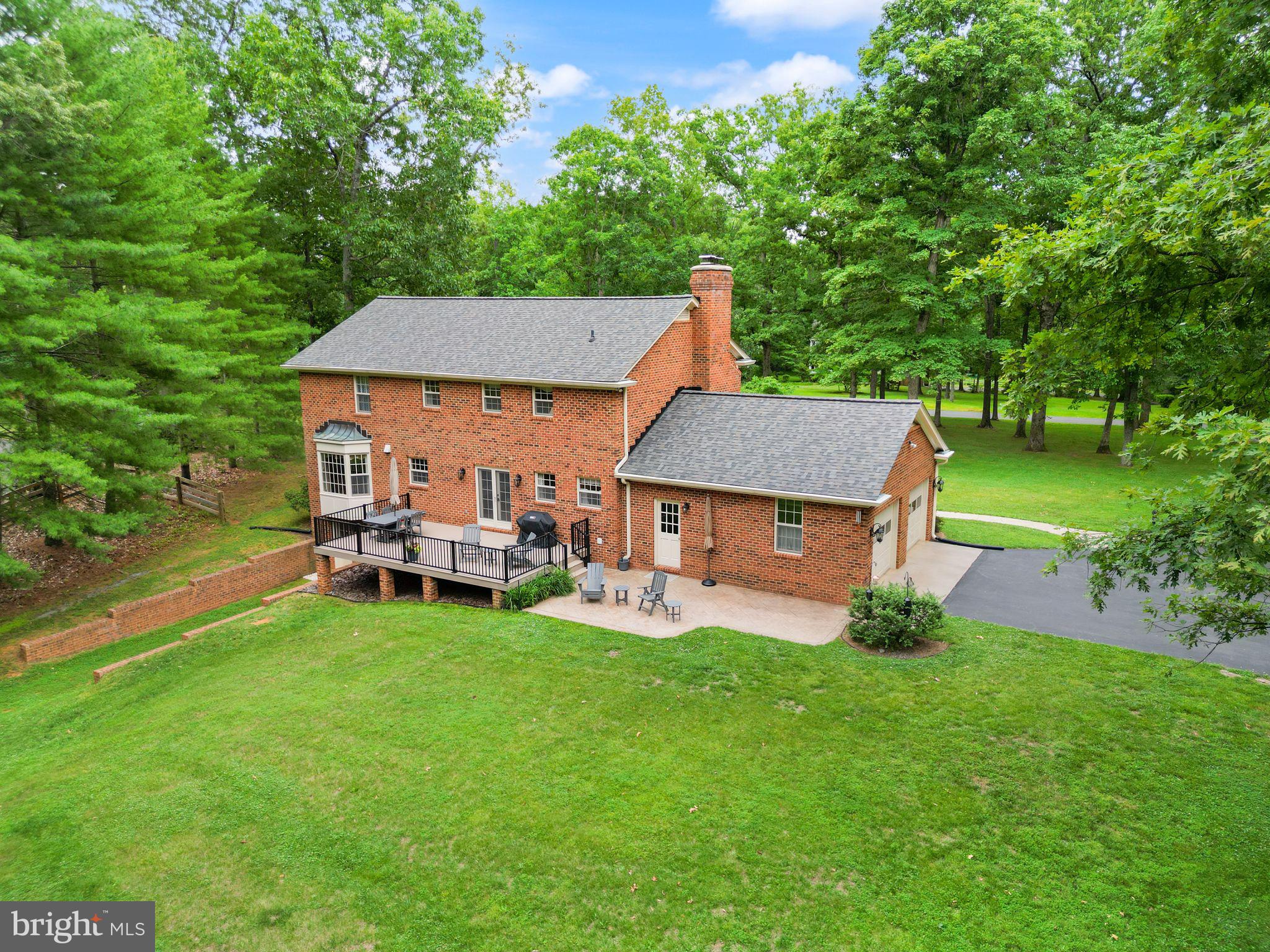 STEEPLECHASE WOODS - Residential
