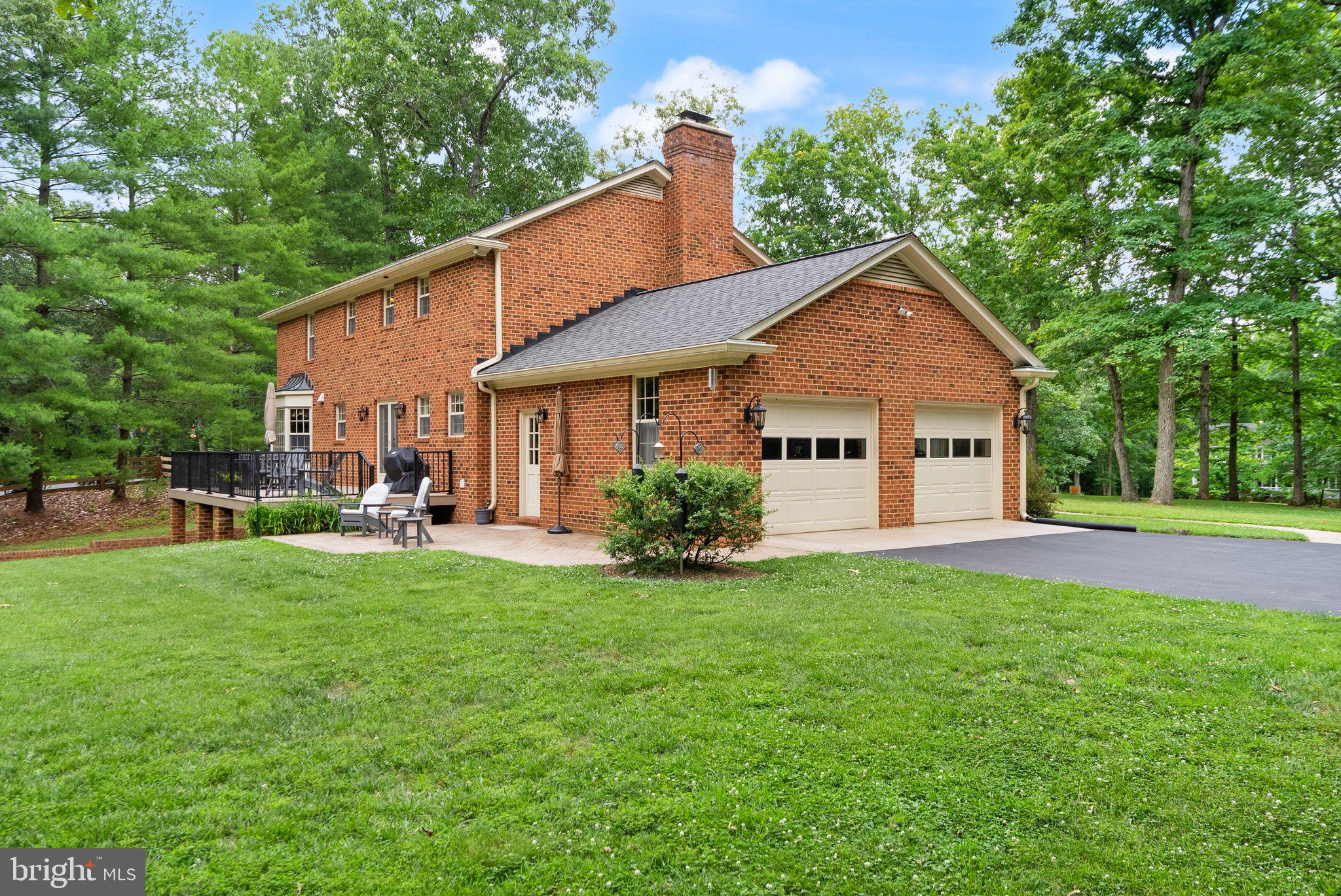 STEEPLECHASE WOODS - Residential