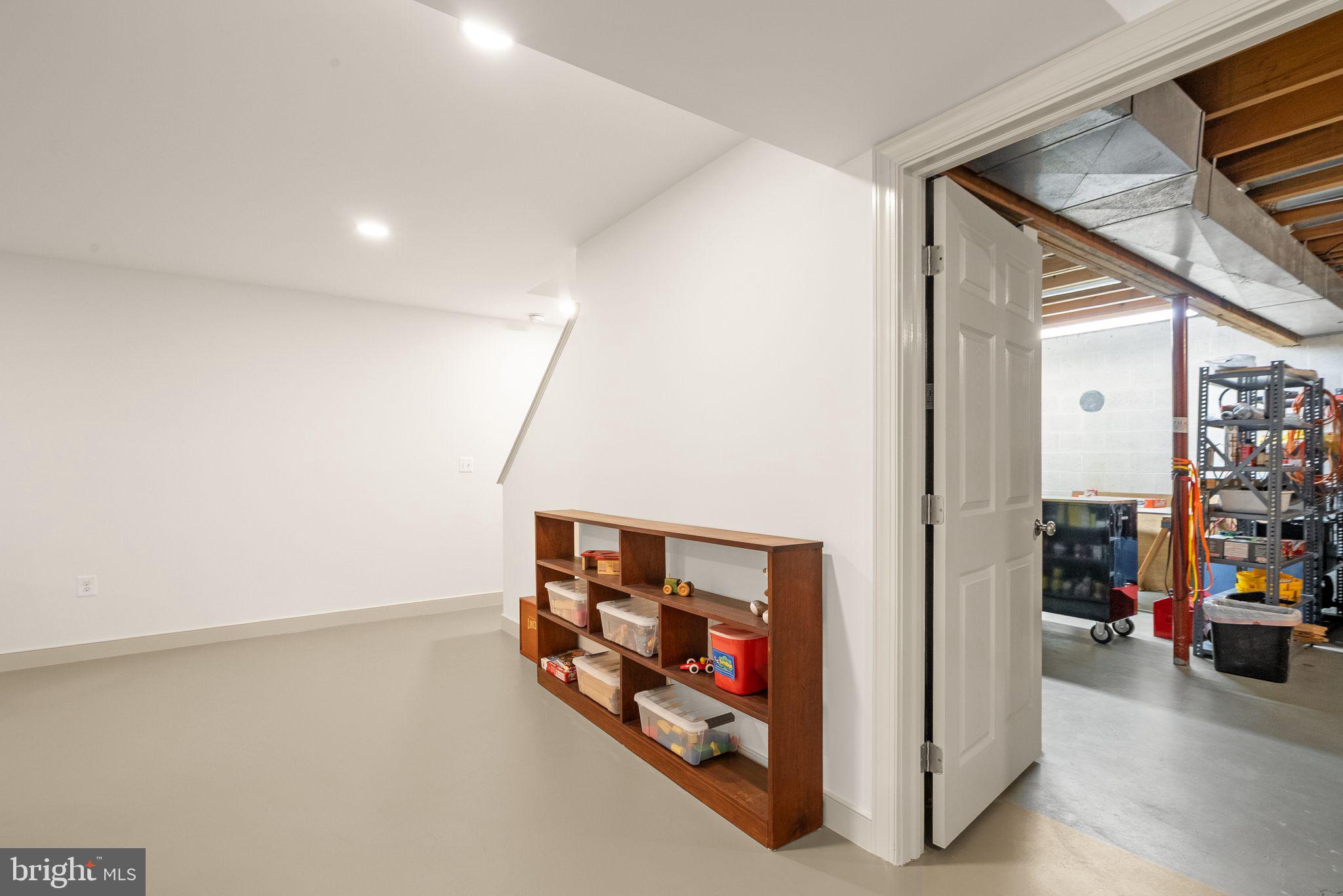 STEEPLECHASE WOODS - Residential