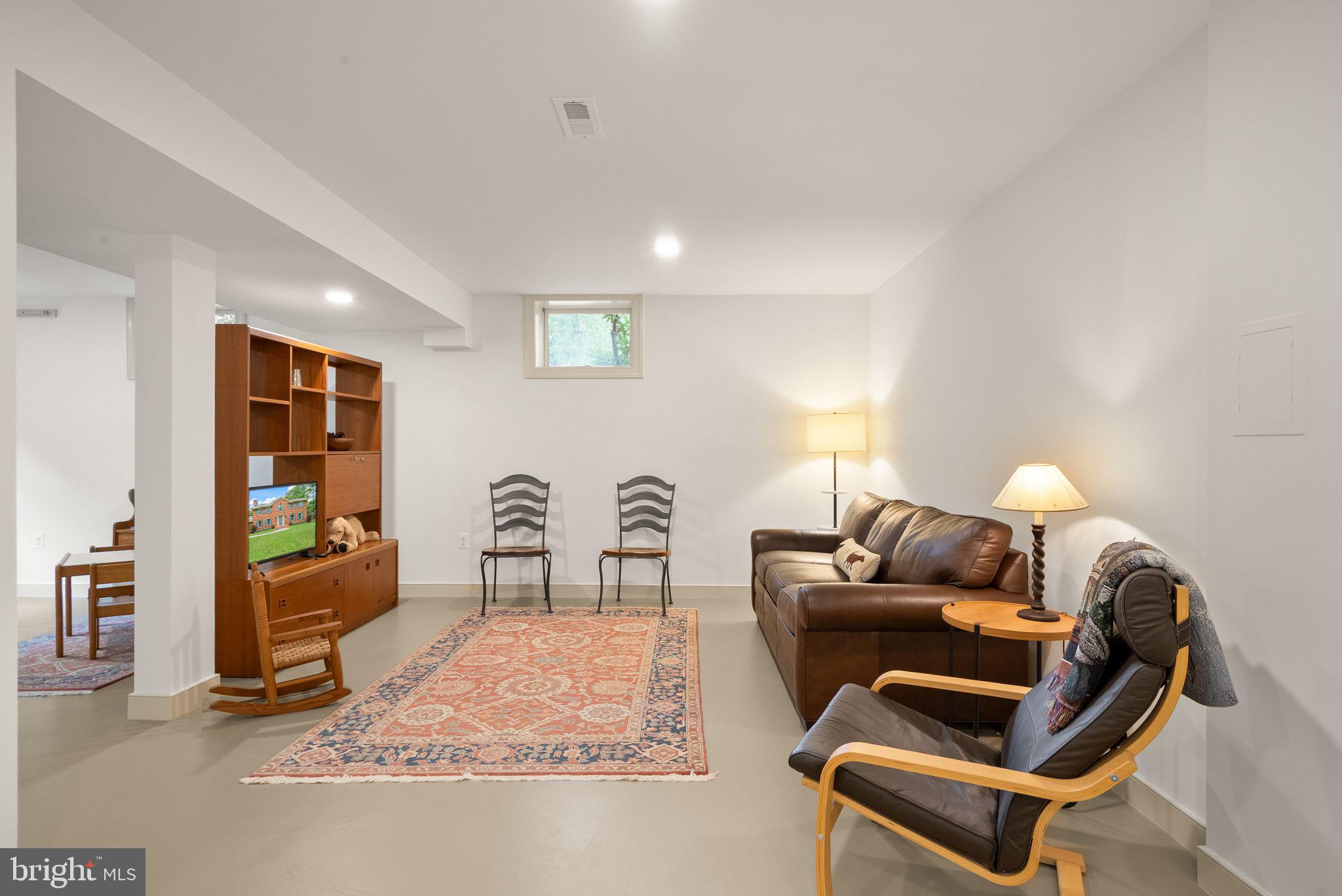 STEEPLECHASE WOODS - Residential