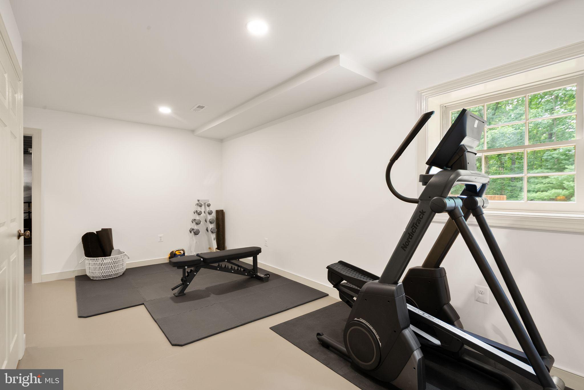 STEEPLECHASE WOODS - Residential