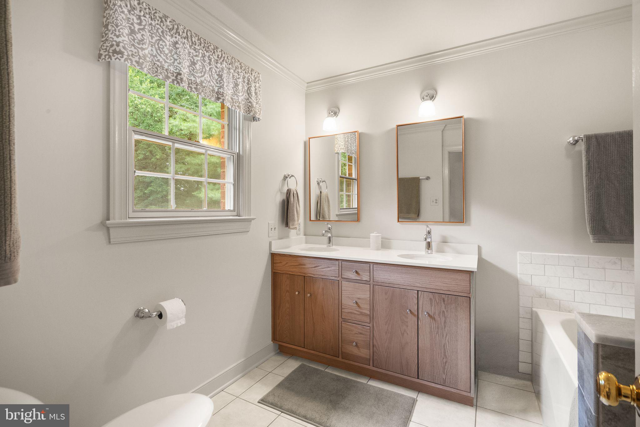 STEEPLECHASE WOODS - Residential