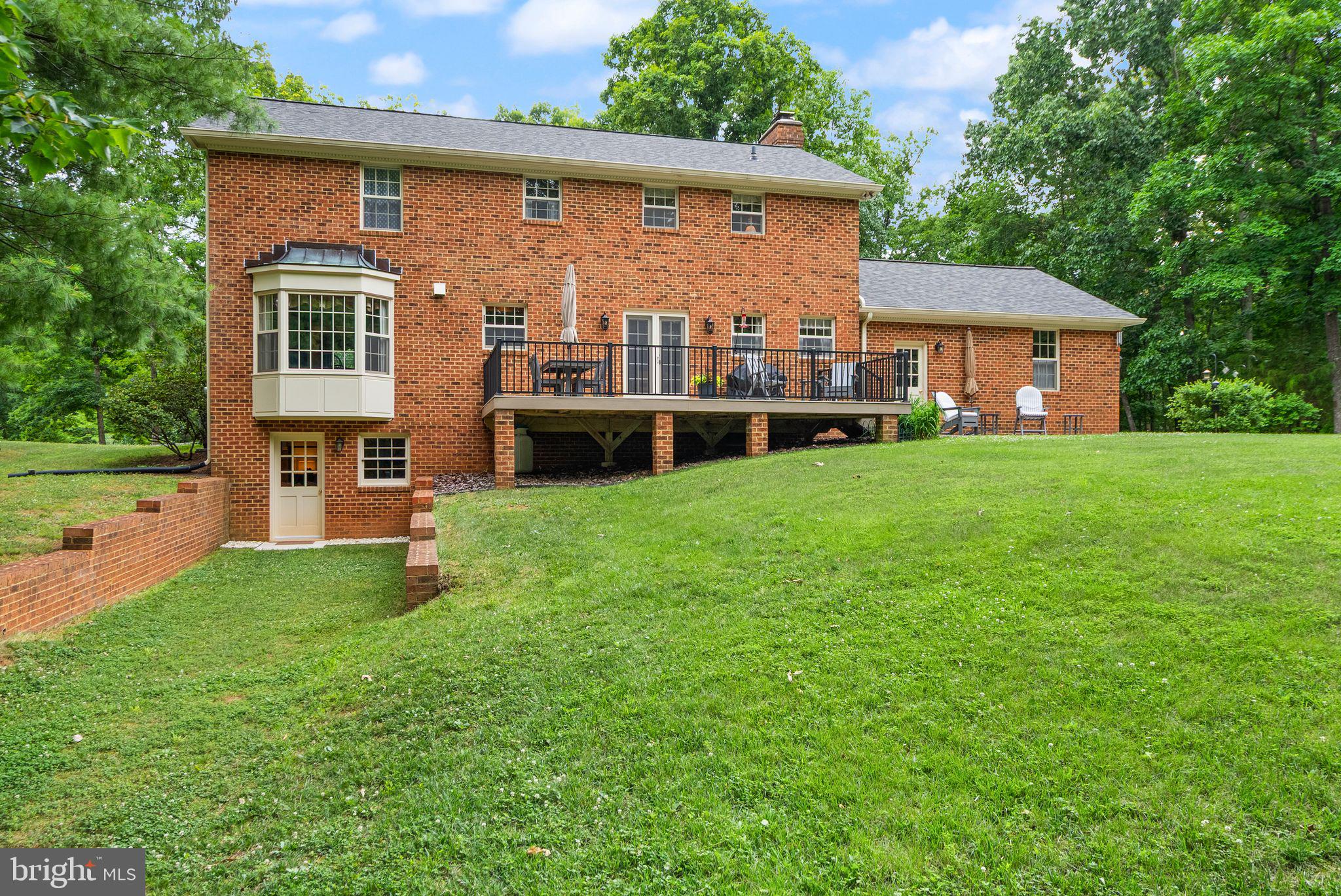 STEEPLECHASE WOODS - Residential