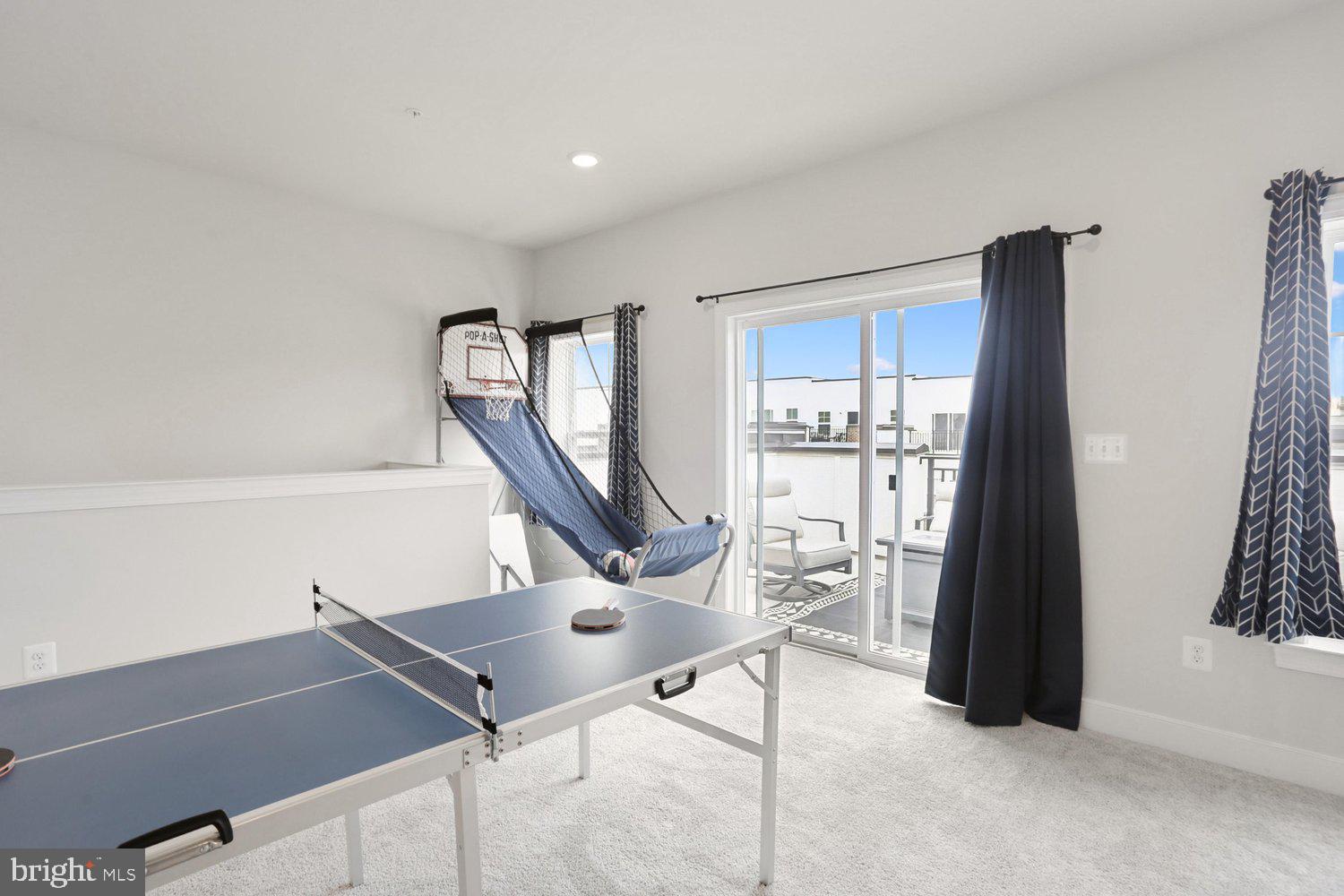 CROWN - Residential
