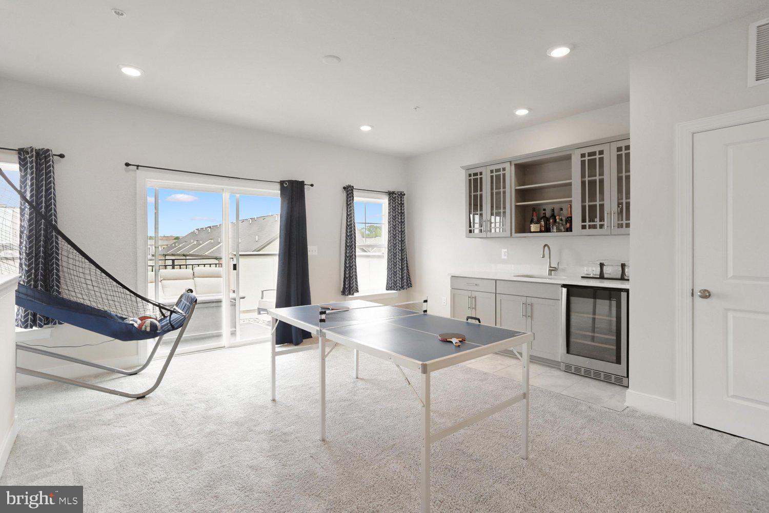 CROWN - Residential