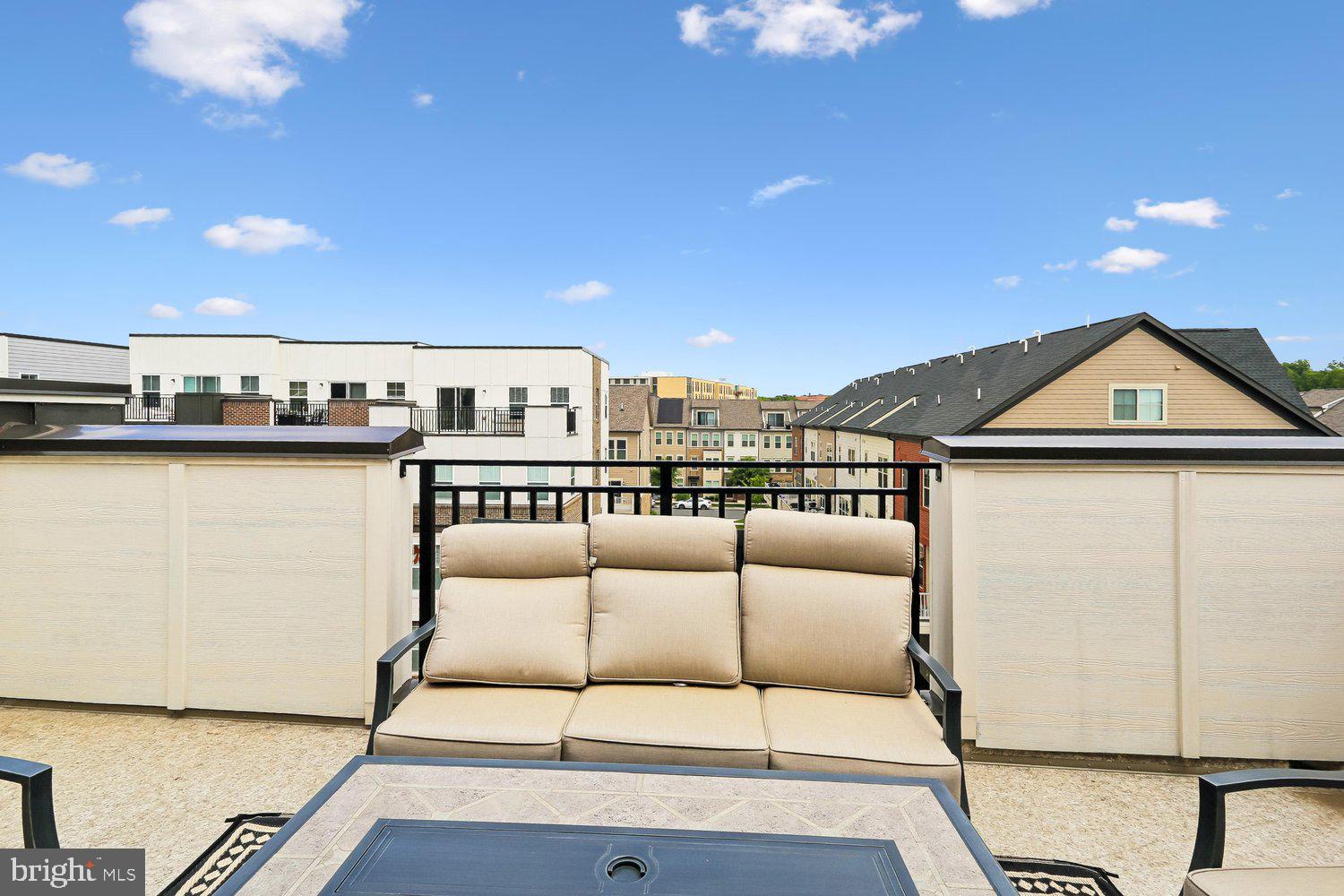 CROWN - Residential