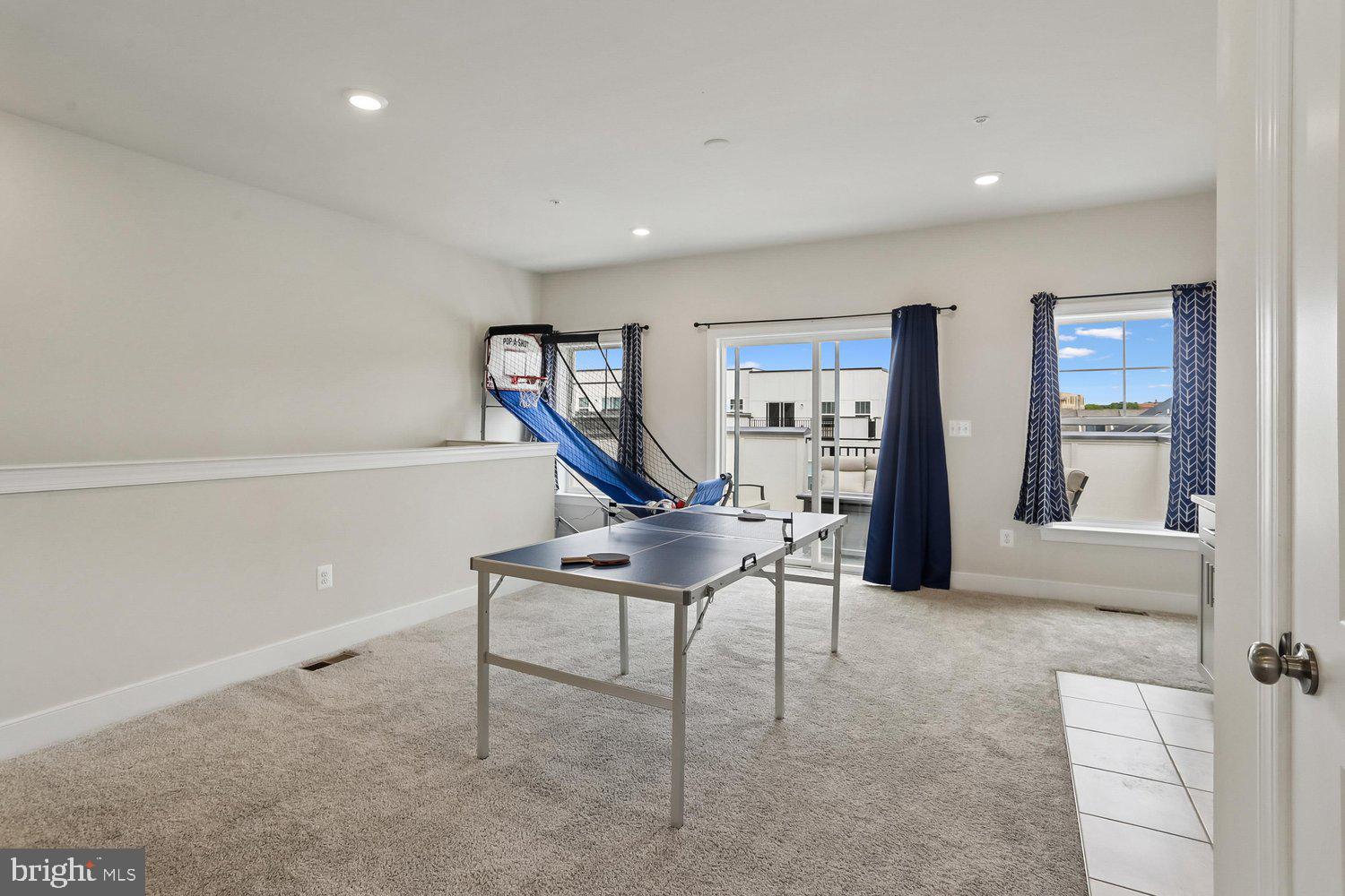CROWN - Residential
