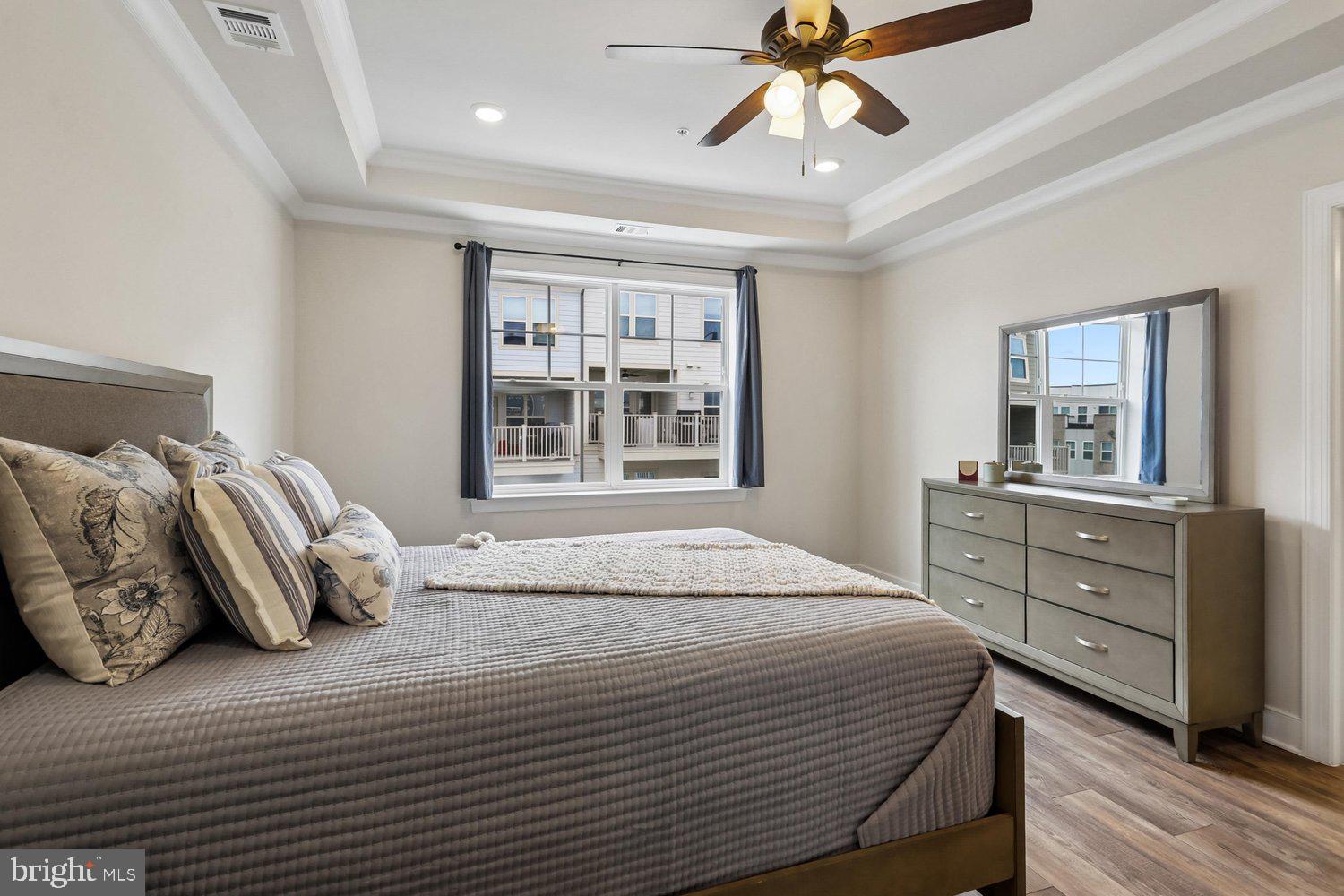CROWN - Residential