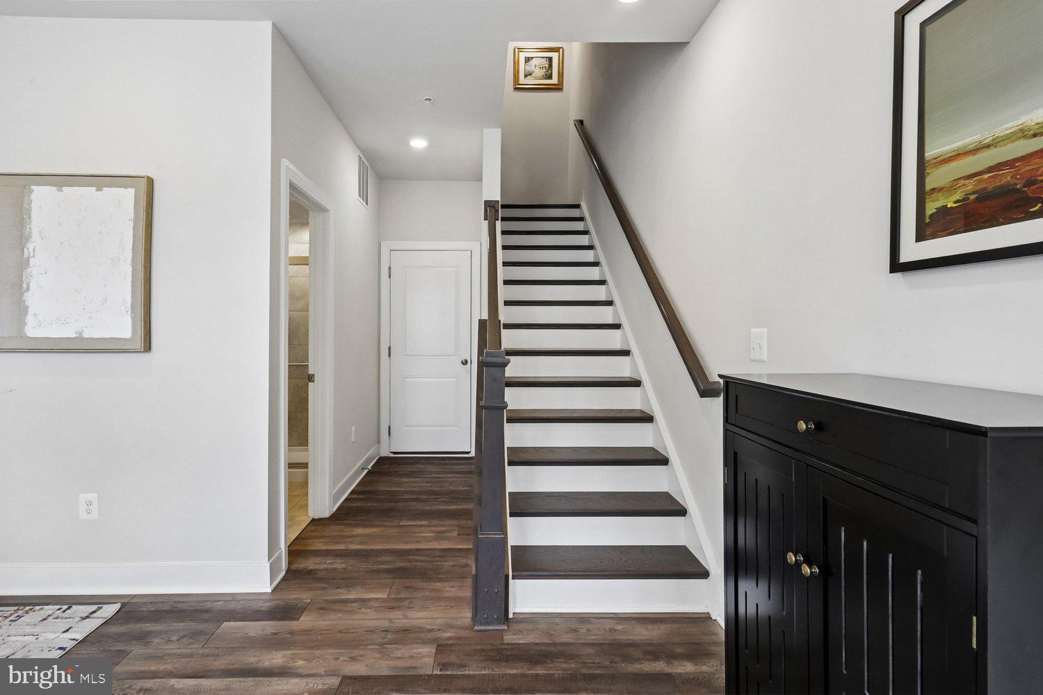 CROWN - Residential