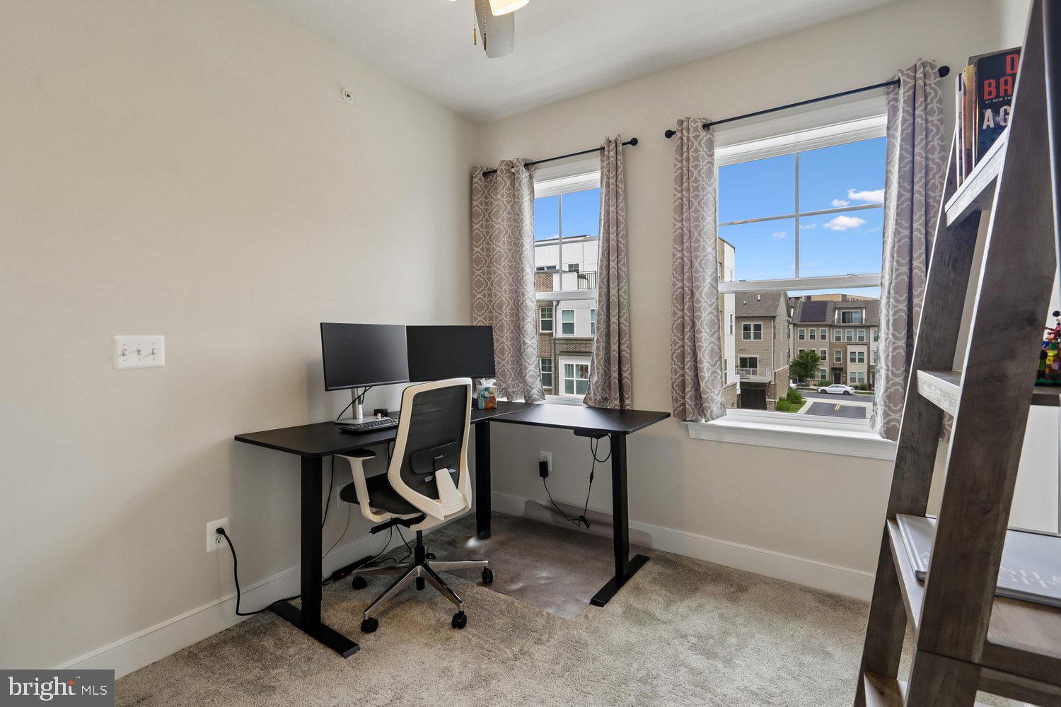 CROWN - Residential