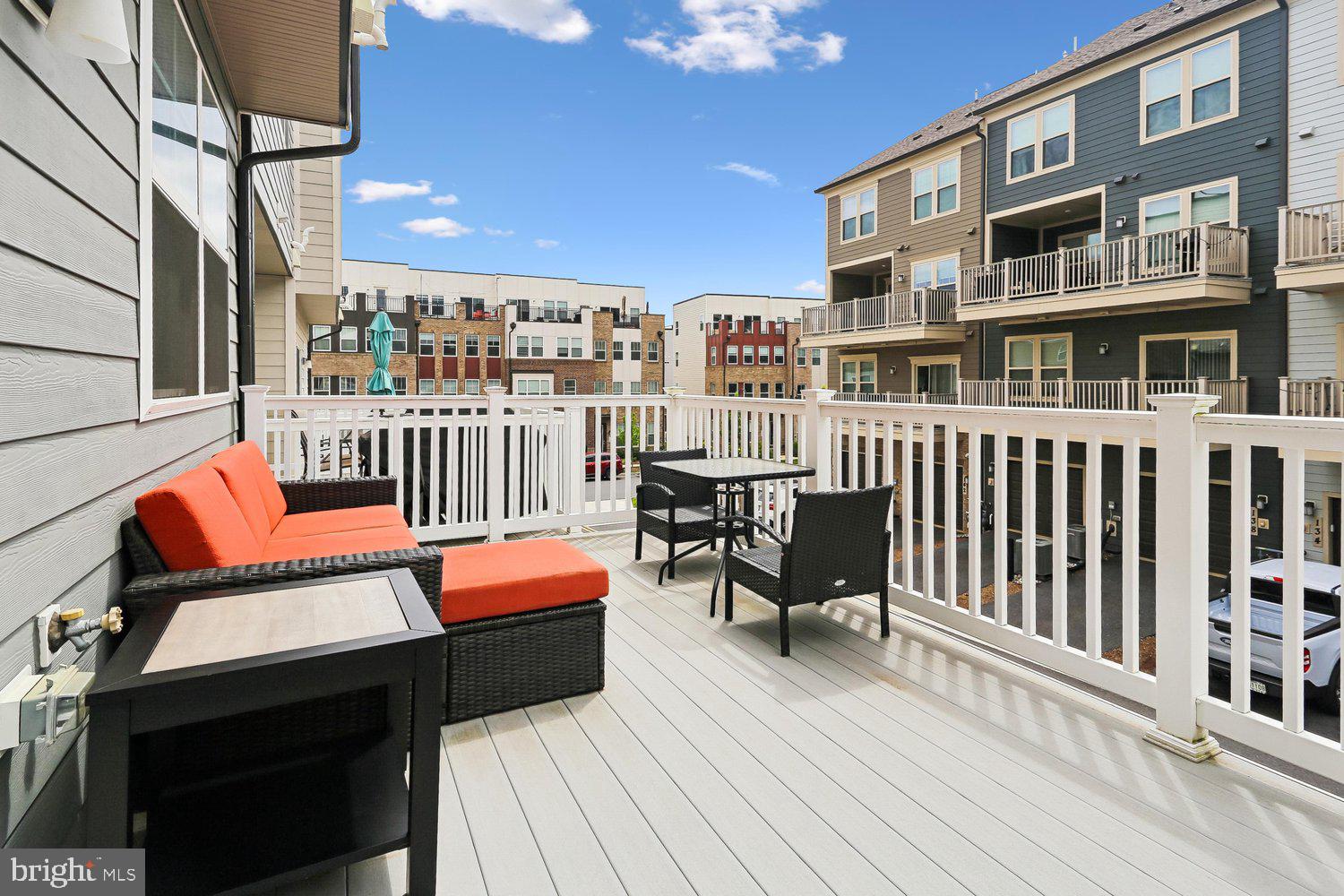 CROWN - Residential