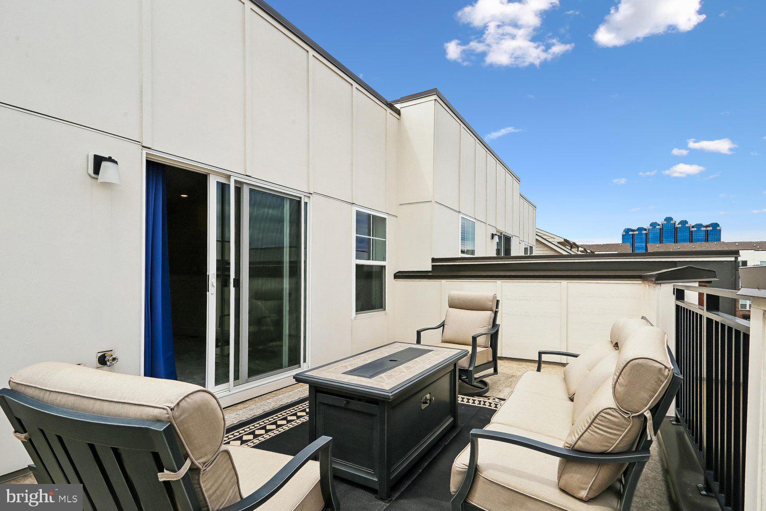 CROWN - Residential