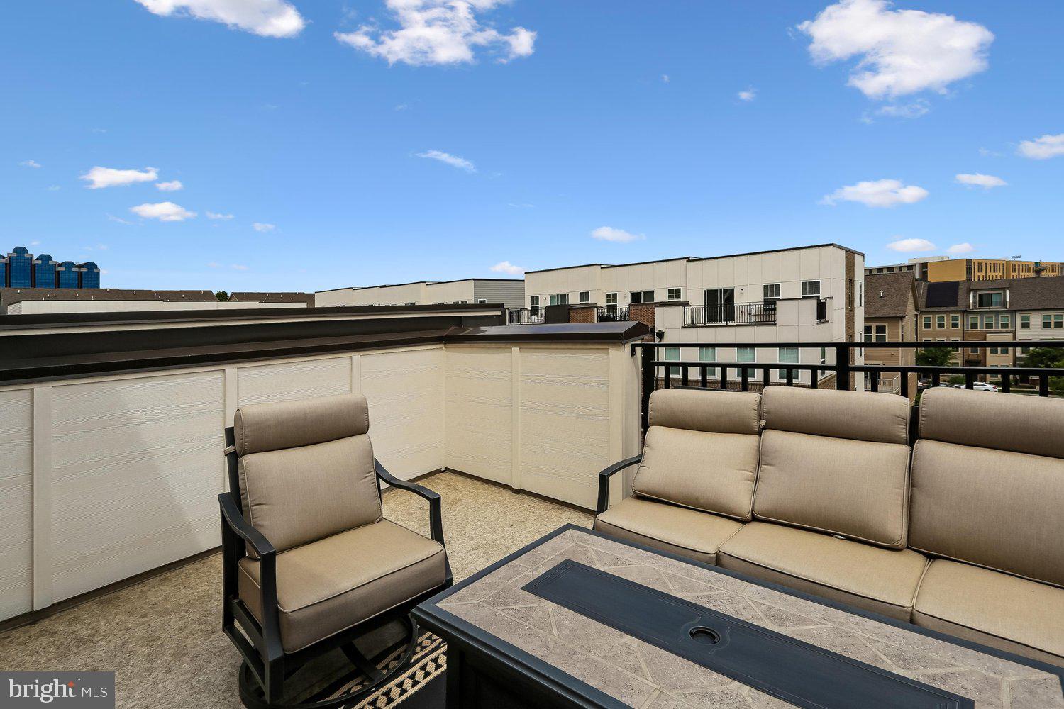 CROWN - Residential