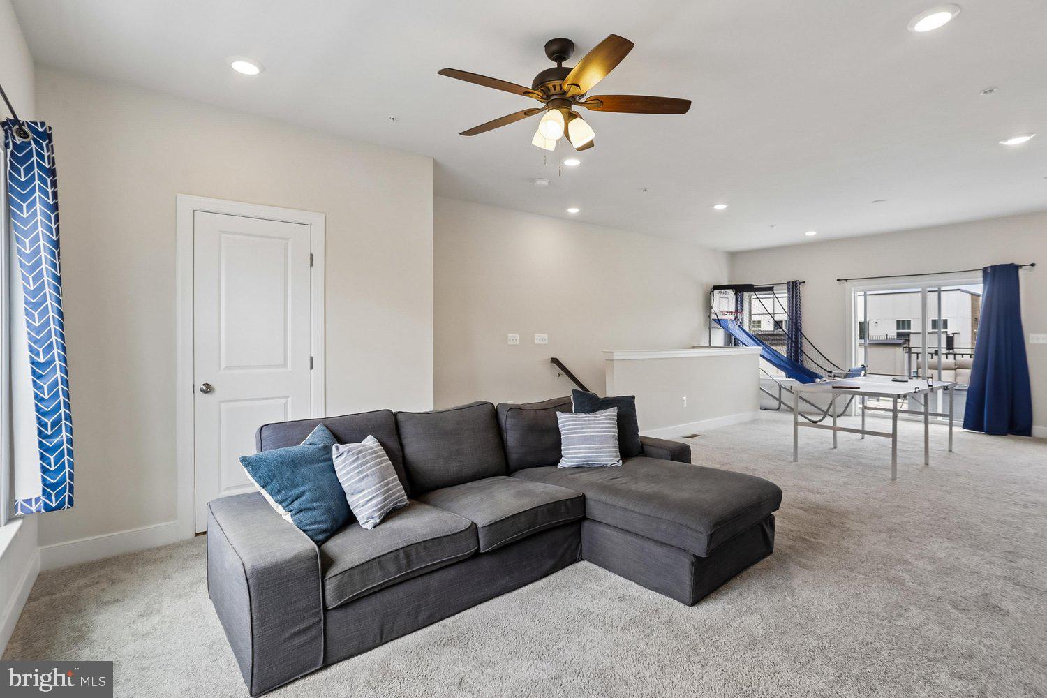 CROWN - Residential