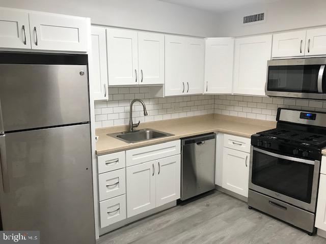 DELAIRE LANDING - Residential Lease