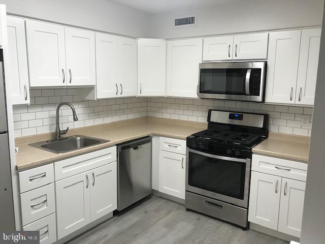 DELAIRE LANDING - Residential Lease