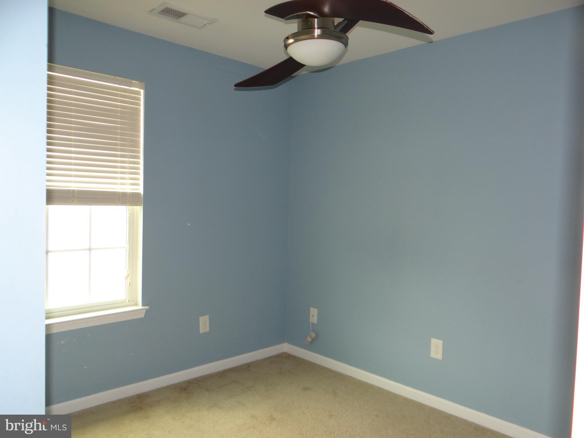 ROUND HILL - Residential Lease