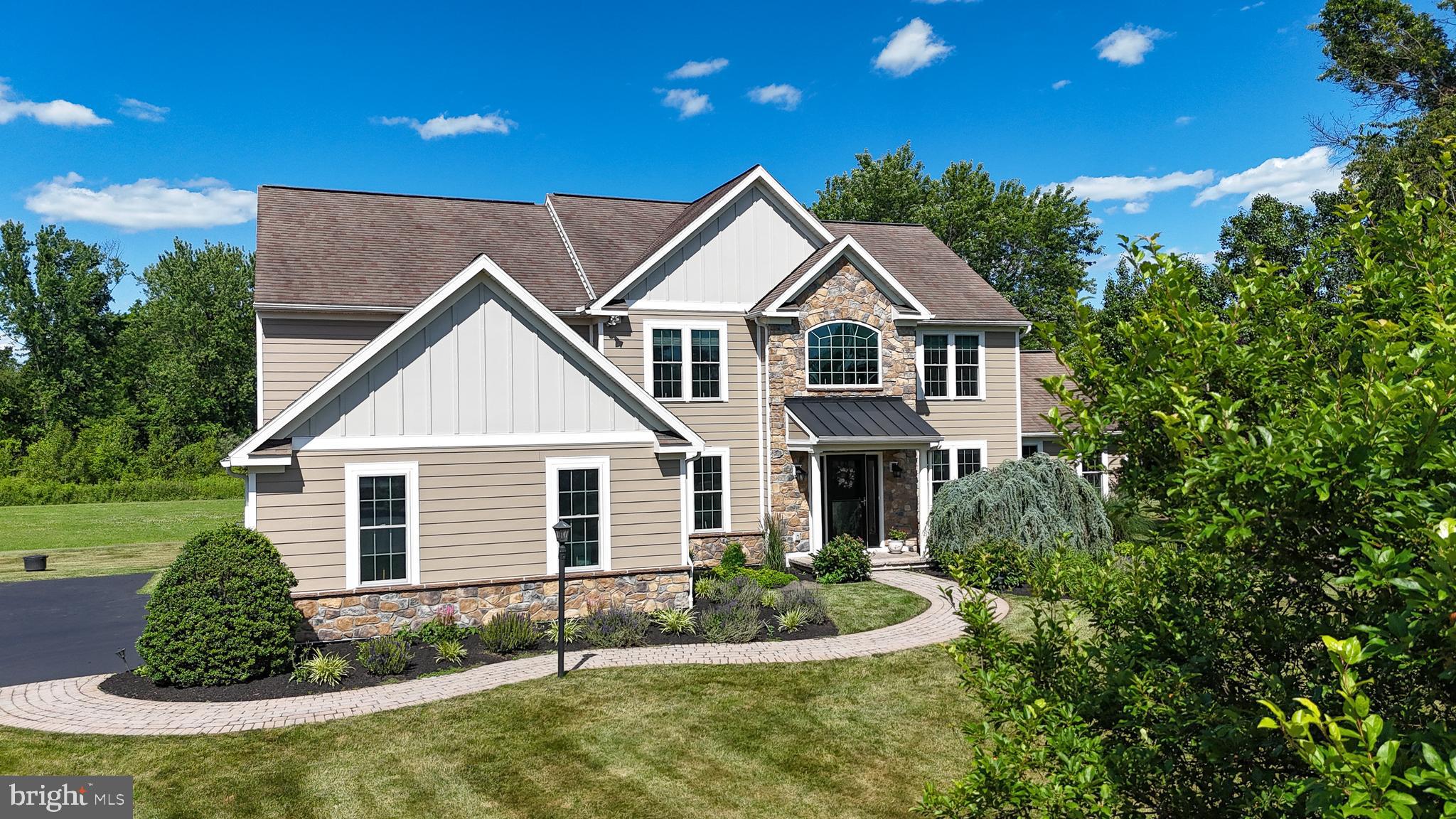 HERITAGE PLACE - Residential