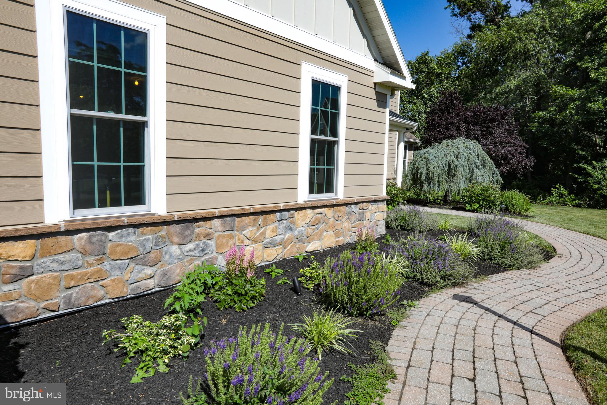 HERITAGE PLACE - Residential