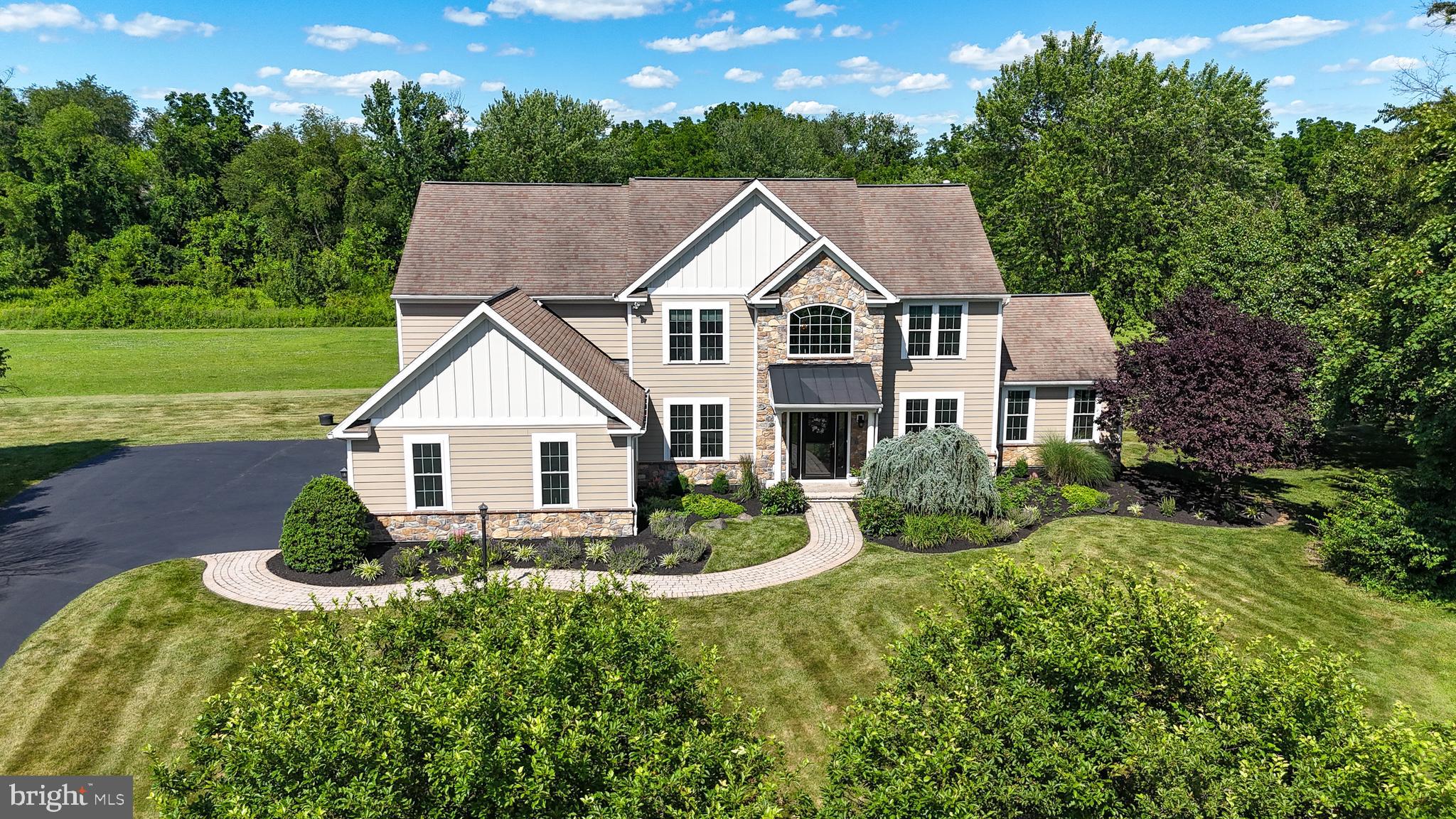 HERITAGE PLACE - Residential