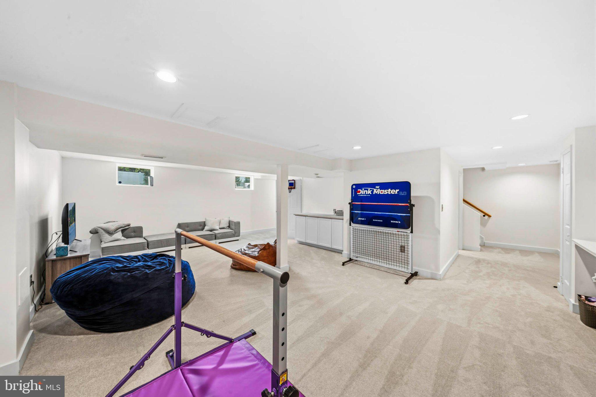 GUNNERS LAKE VILLAGE - Residential