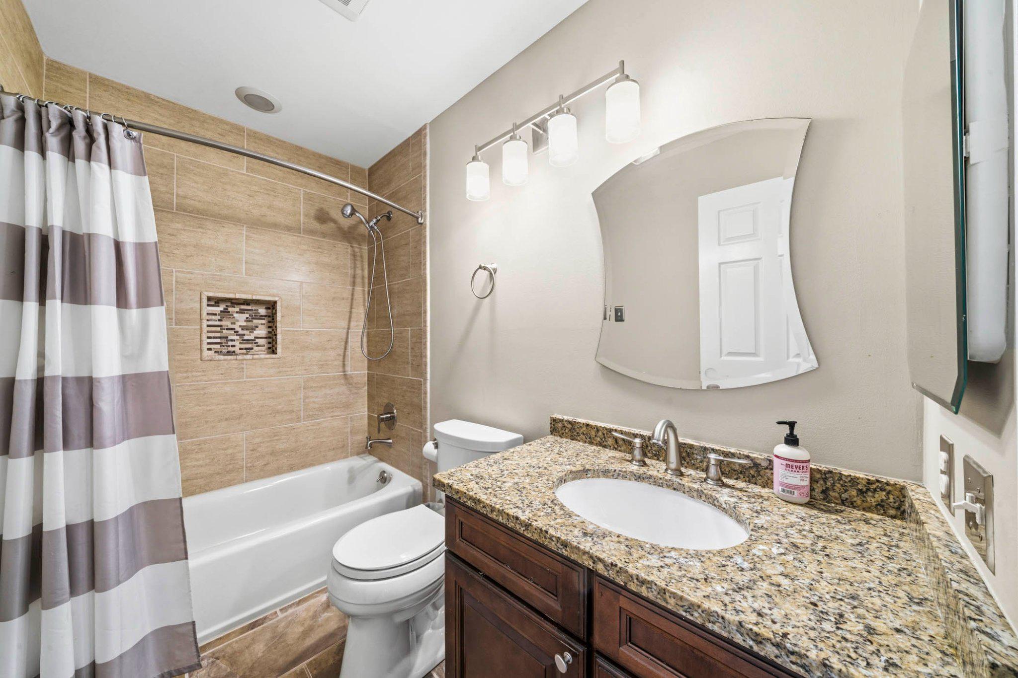 GUNNERS LAKE VILLAGE - Residential