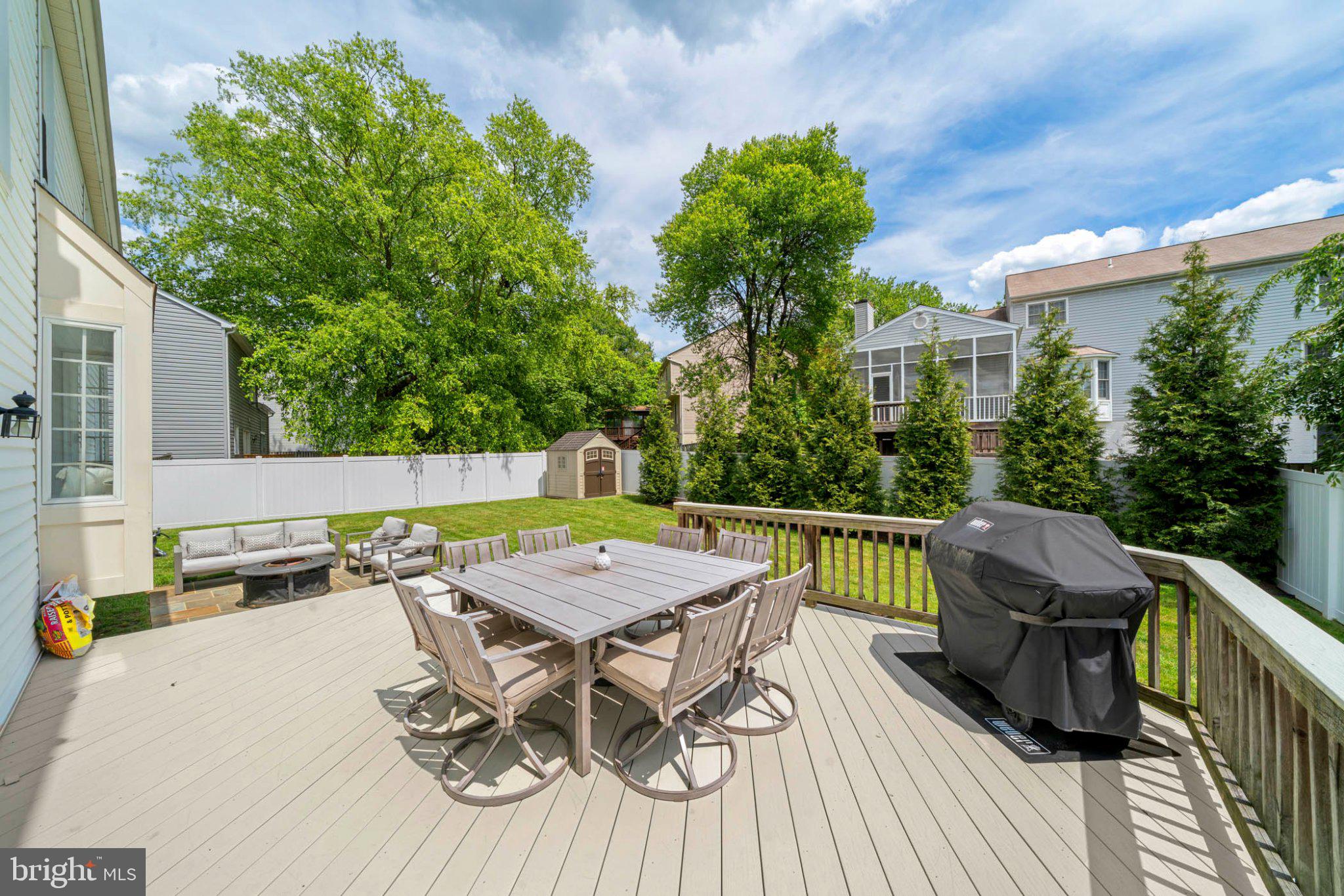 GUNNERS LAKE VILLAGE - Residential