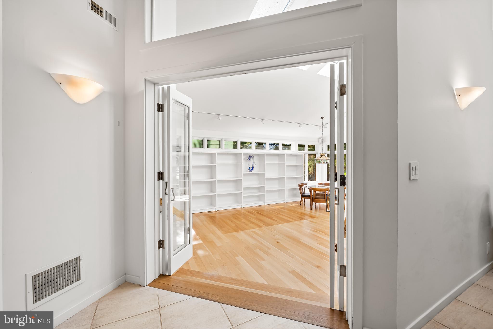 THE MEADOWS OF GREEN SPRING - Residential