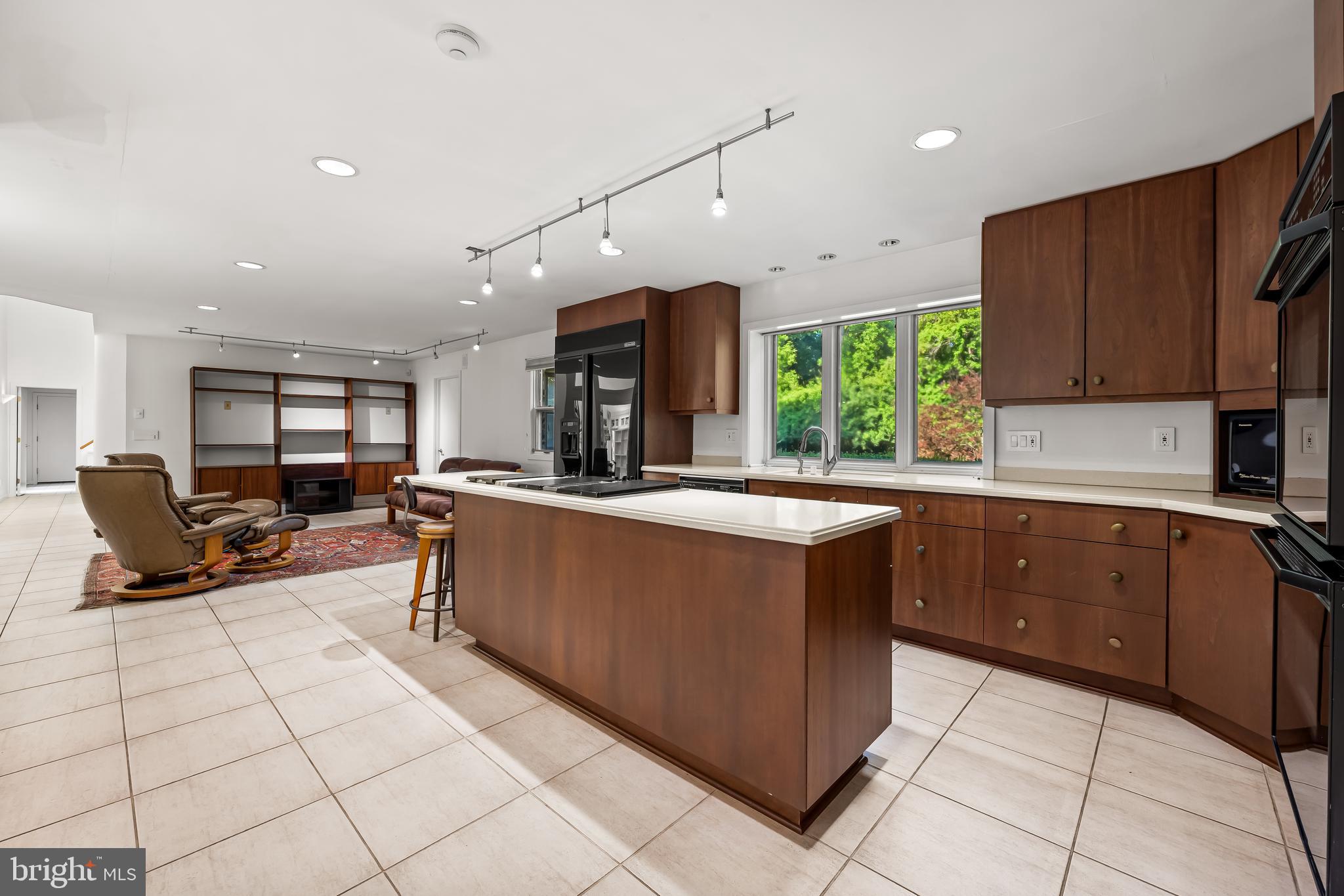 THE MEADOWS OF GREEN SPRING - Residential